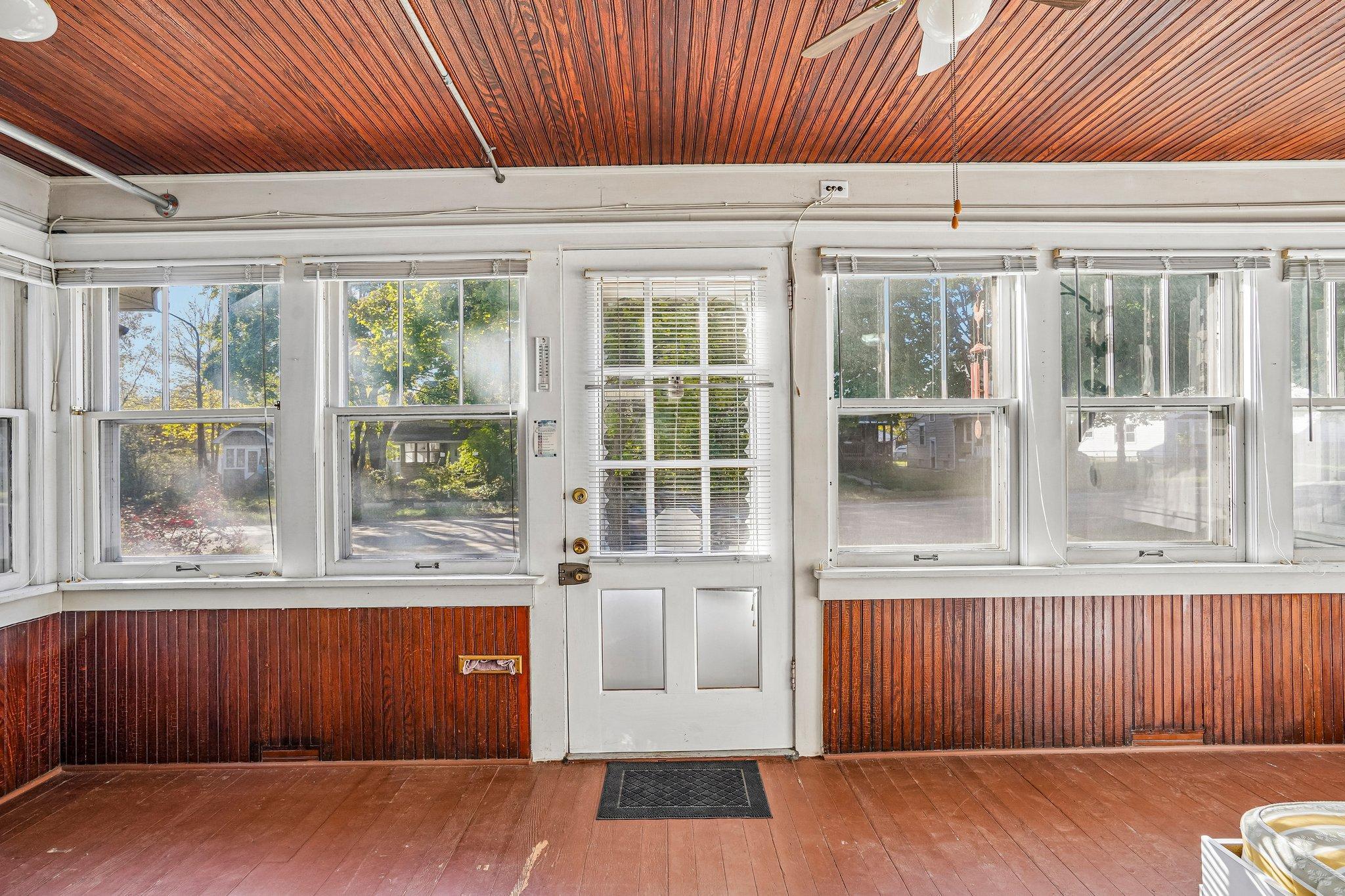 View of Residential at 1157 Maryland Avenue, Saint Paul MN 55106, Saint Paul (28 of 41) - Mike Wilen | Minnesota Team Real Estate
