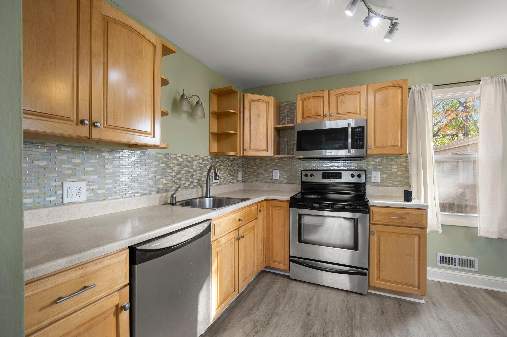 View of Residential at 1844 Barclay Street, Maplewood MN 55109, Maplewood (7 of 48) - Mike Wilen | Minnesota Team Real Estate