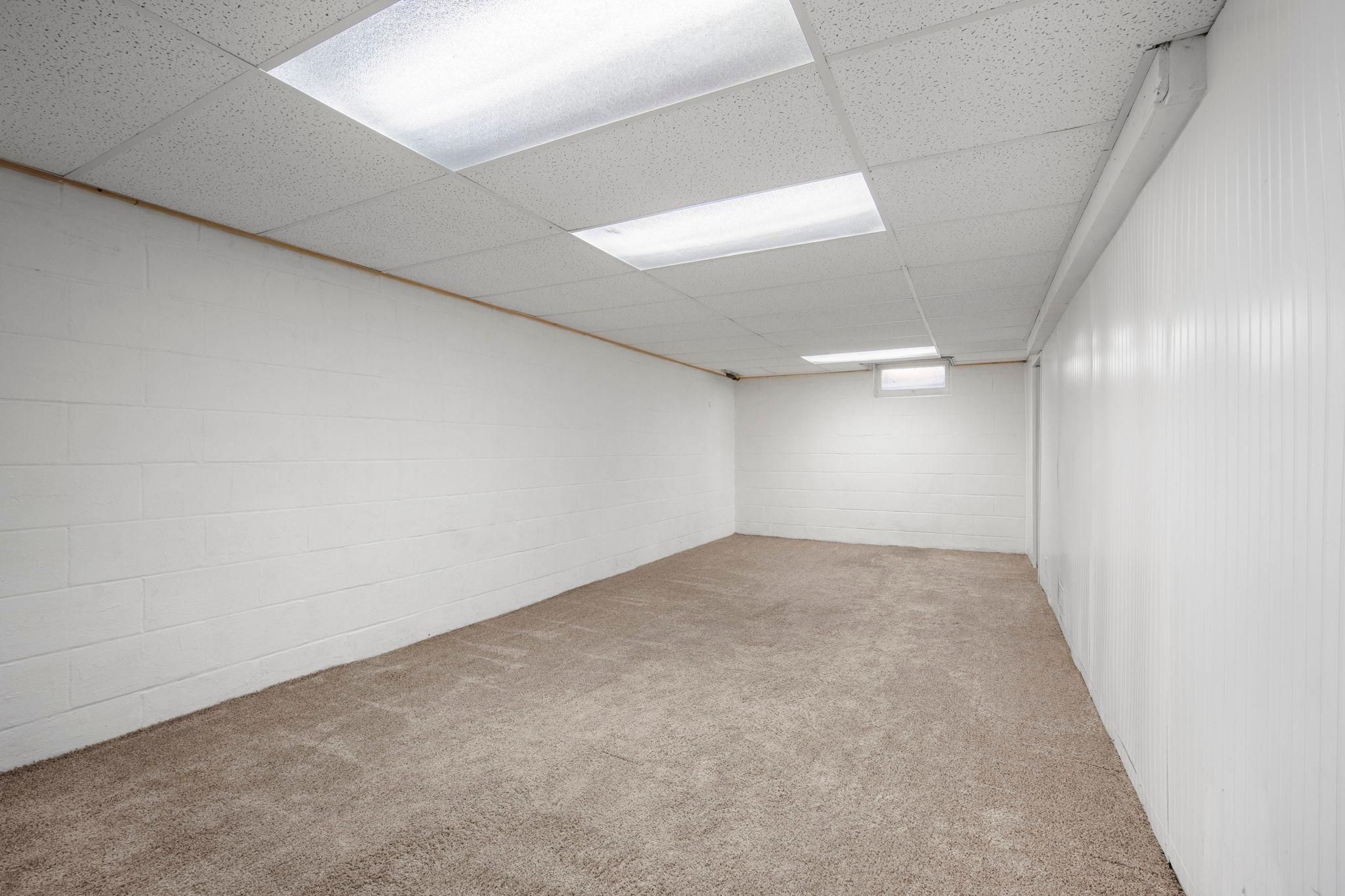 View of Residential at 1844 Barclay Street, Maplewood MN 55109, Maplewood (32 of 48) - Mike Wilen | Minnesota Team Real Estate