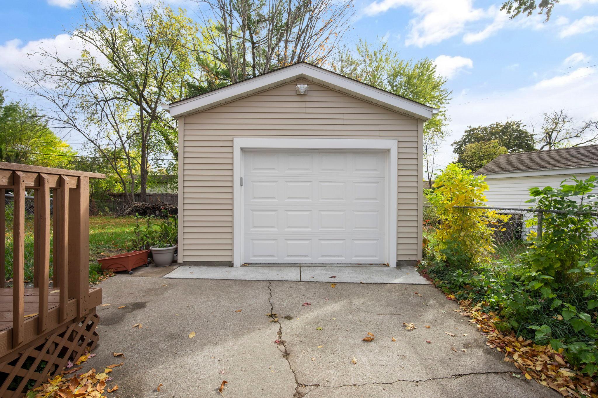 View of Residential at 1844 Barclay Street, Maplewood MN 55109, Maplewood (40 of 48) - Mike Wilen | Minnesota Team Real Estate