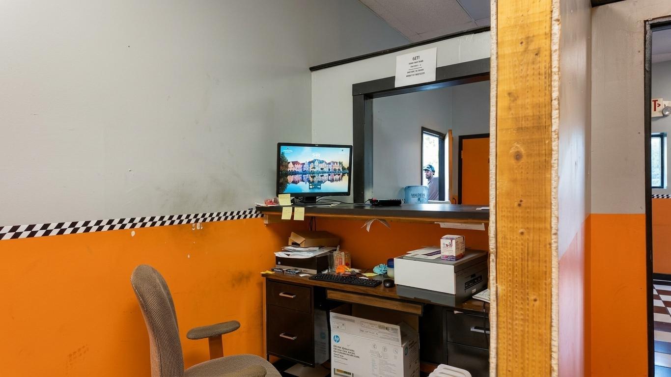 View of Commercial Sale at 3412 Cedar Avenue, Minneapolis MN 55407, Minneapolis (10 of 12) - Mike Wilen | Minnesota Team Real Estate