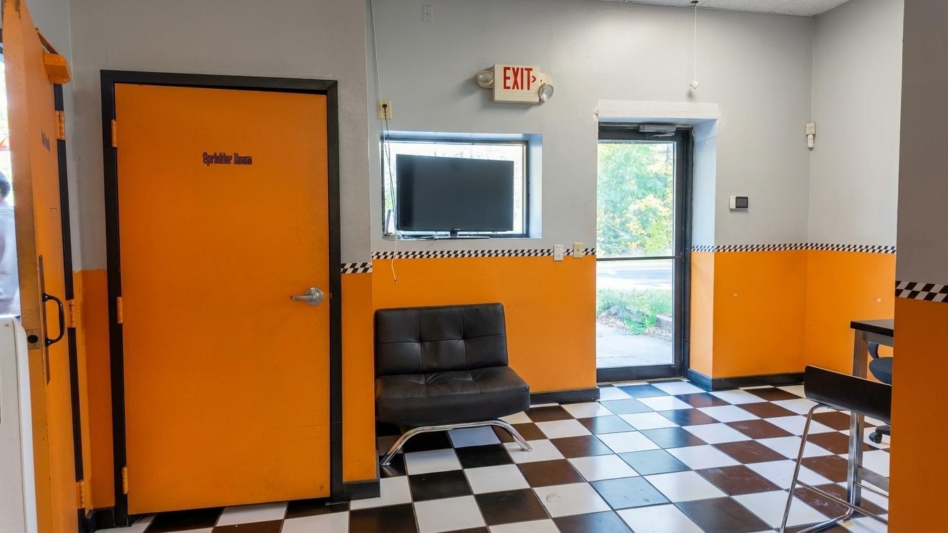 View of Commercial Sale at 3412 Cedar Avenue, Minneapolis MN 55407, Minneapolis (5 of 12) - Mike Wilen | Minnesota Team Real Estate