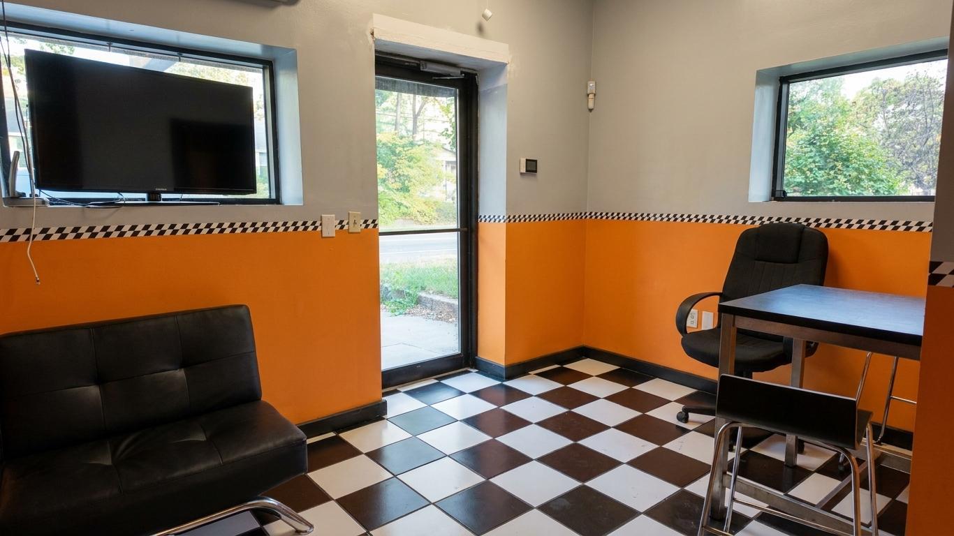 View of Commercial Sale at 3412 Cedar Avenue, Minneapolis MN 55407, Minneapolis (4 of 12) - Mike Wilen | Minnesota Team Real Estate