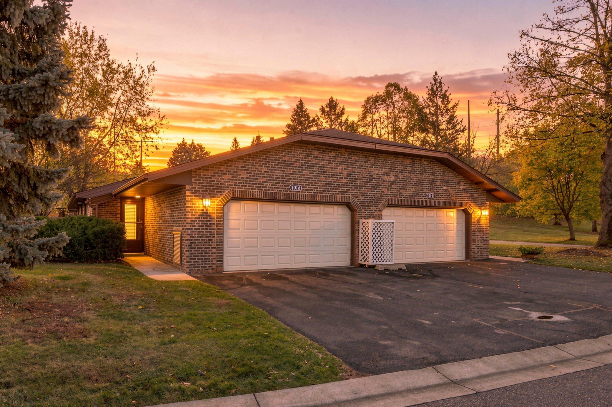 View of Townhome at 1014 Weston Lane, Plymouth - Mike Wilen | Minnesota Team Real Estate
