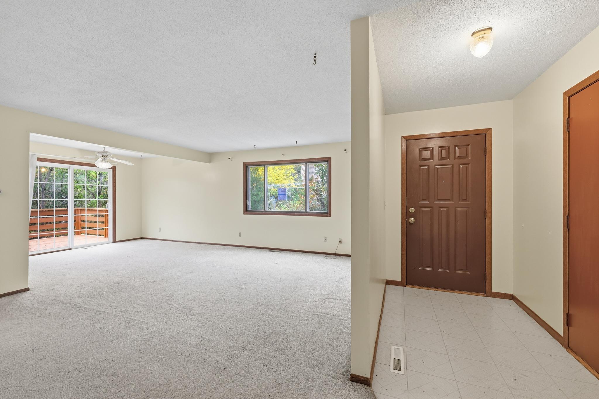 View of Residential at 326 Morningside Circle, Saint Paul MN 55119, Saint Paul (7 of 26) - Mike Wilen | Minnesota Team Real Estate