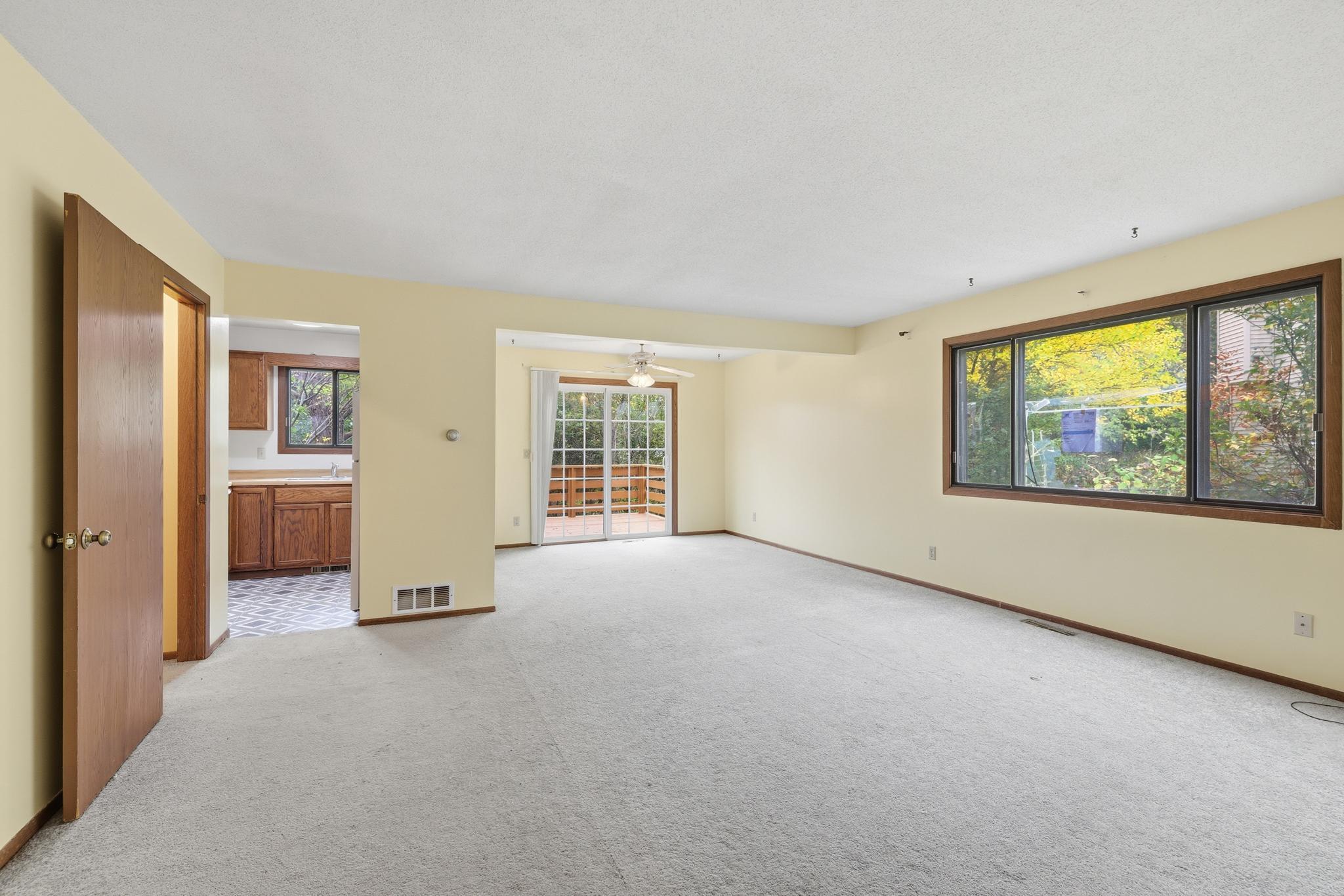 View of Residential at 326 Morningside Circle, Saint Paul MN 55119, Saint Paul (6 of 26) - Mike Wilen | Minnesota Team Real Estate