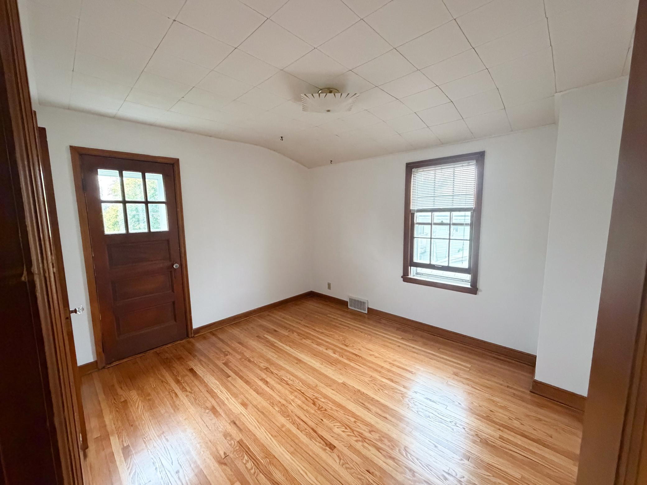 View of Residential Income at 1481 Edgerton Street, Saint Paul MN 55130, Saint Paul (19 of 26) - Mike Wilen | Minnesota Team Real Estate