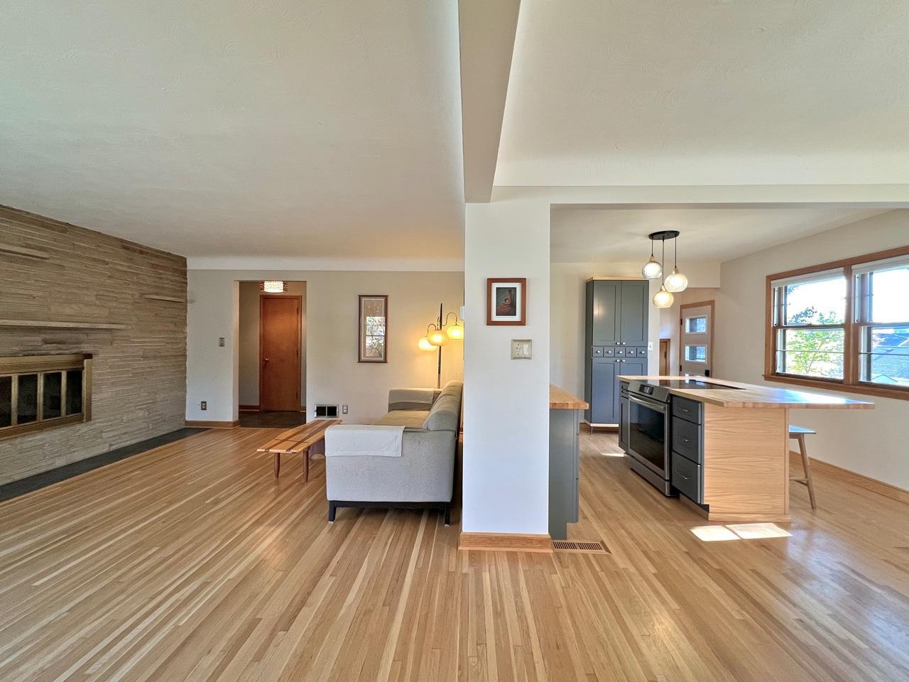 View of Residential at 938 California Avenue, Saint Paul MN 55117, Saint Paul (10 of 14) - Mike Wilen | Minnesota Team Real Estate