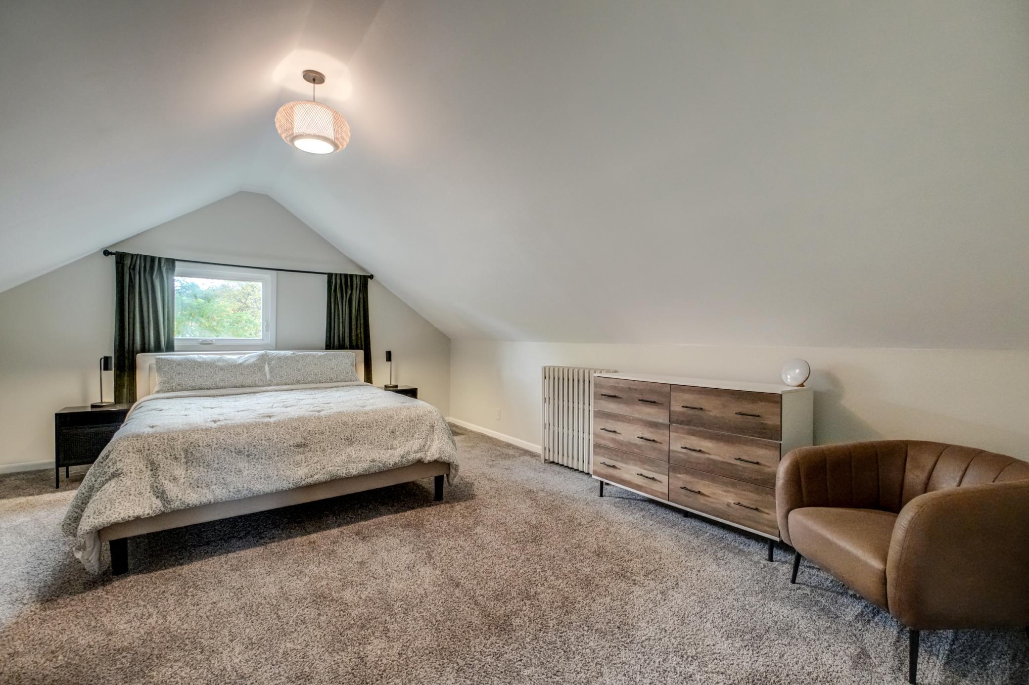 View of Residential at 1355 Upton Avenue, Minneapolis MN 55411, Minneapolis (33 of 49) - Mike Wilen | Minnesota Team Real Estate