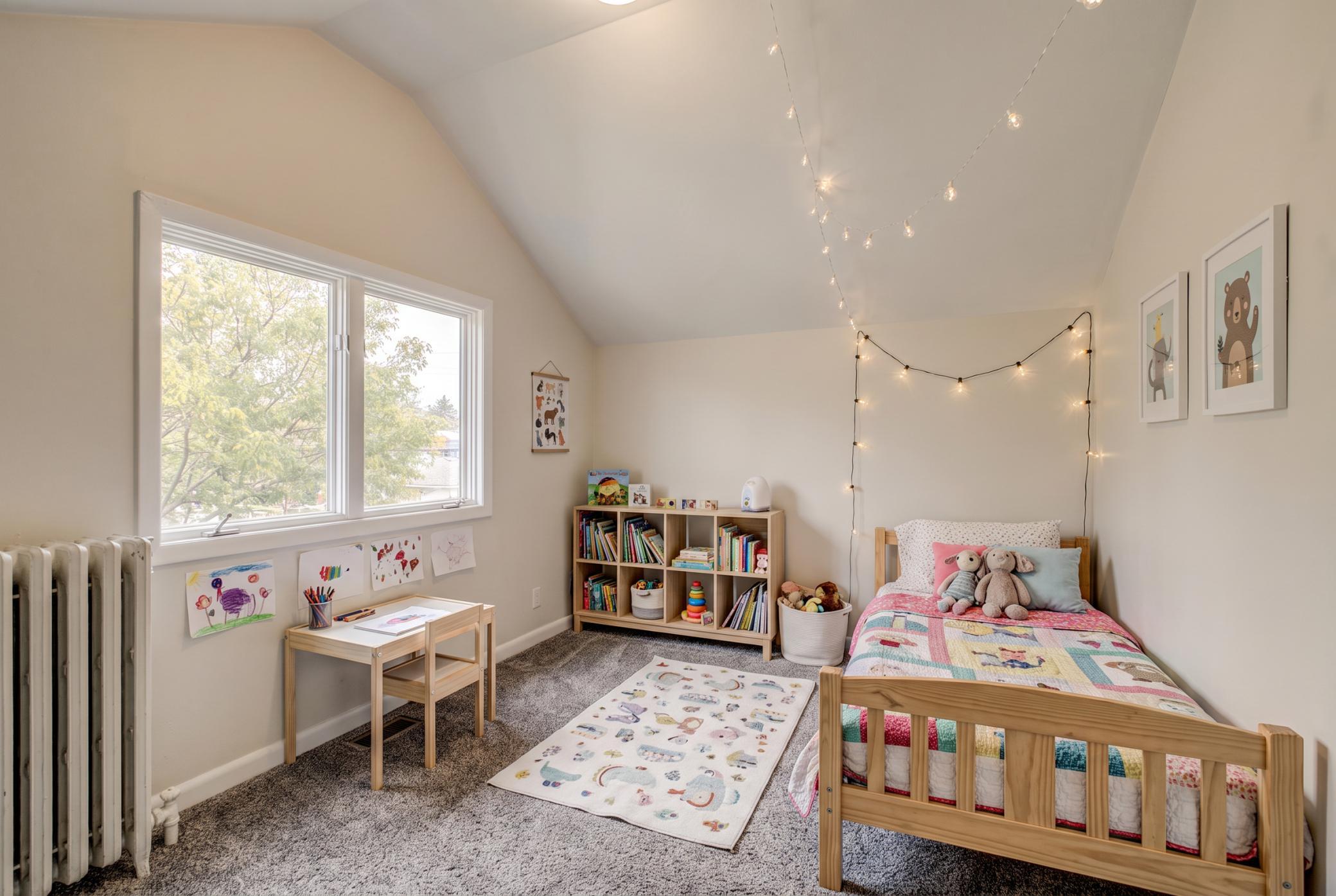View of Residential at 1355 Upton Avenue, Minneapolis MN 55411, Minneapolis (39 of 49) - Mike Wilen | Minnesota Team Real Estate