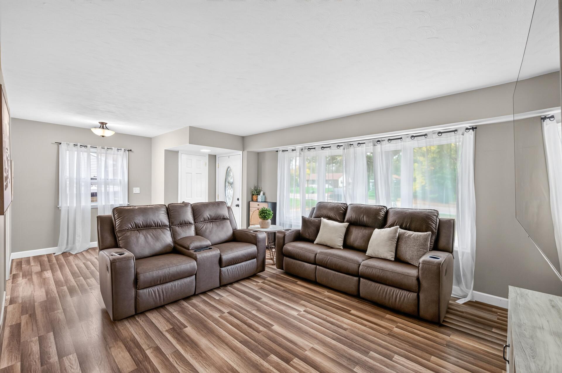 View of Residential at 2071 Cedar Avenue, White Bear Lake MN 55110, White Bear Lake (7 of 32) - Mike Wilen | Minnesota Team Real Estate
