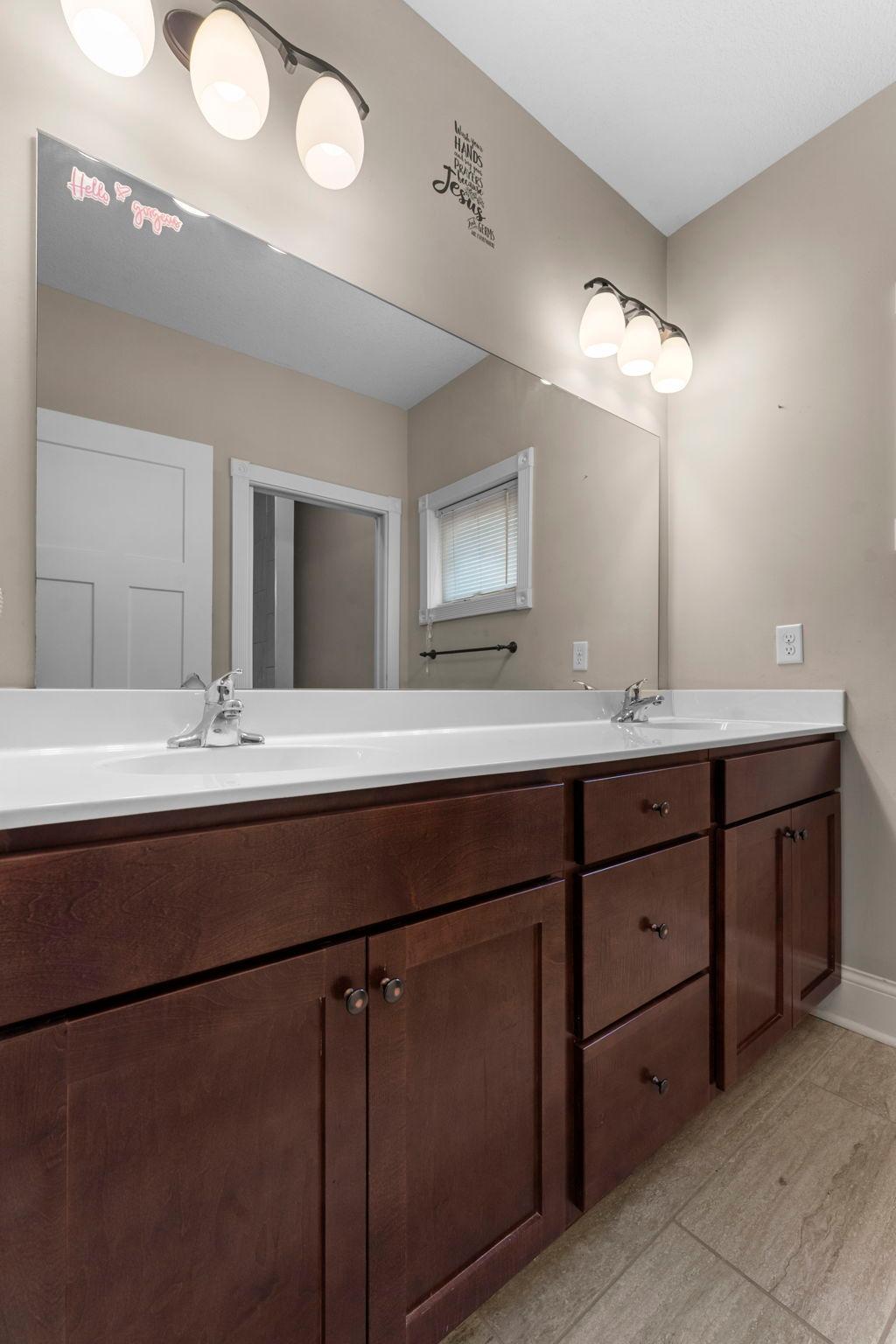 View of Residential at 989 Burr Street, Saint Paul MN 55130, Saint Paul (37 of 52) - Mike Wilen | Minnesota Team Real Estate
