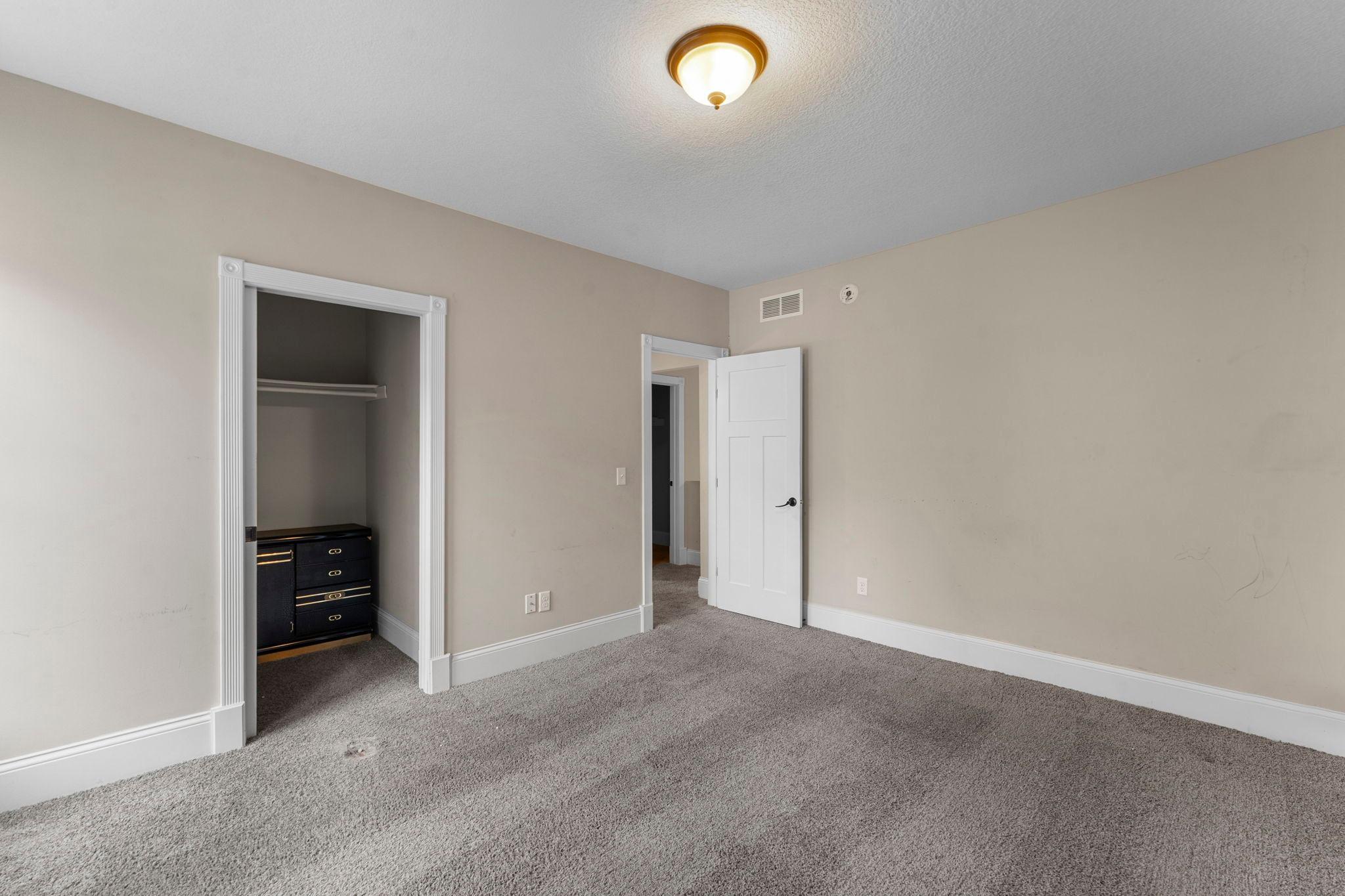 View of Residential at 989 Burr Street, Saint Paul MN 55130, Saint Paul (35 of 52) - Mike Wilen | Minnesota Team Real Estate