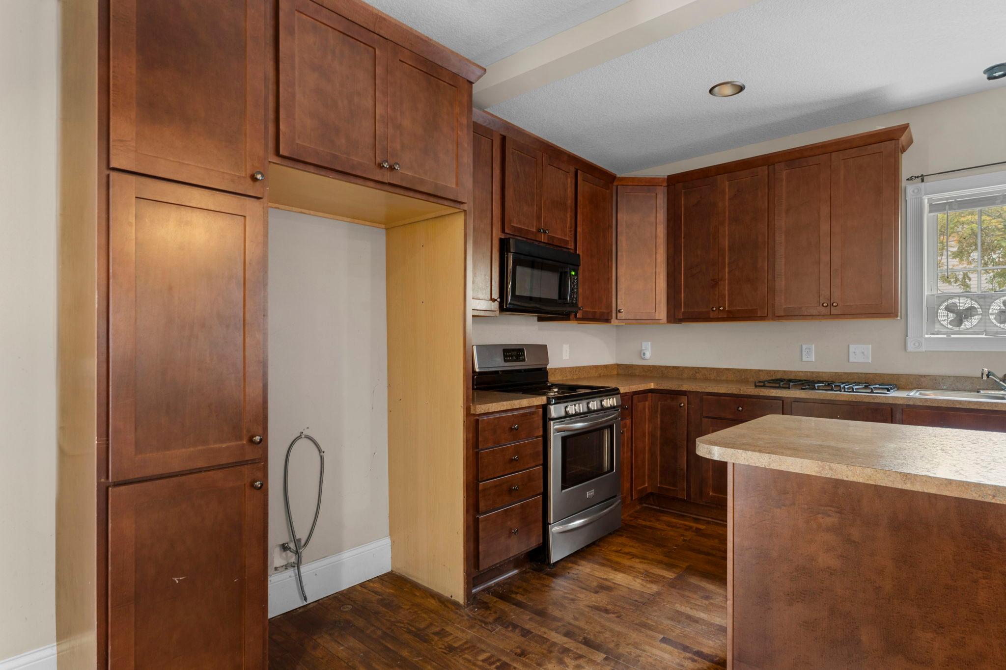 View of Residential at 989 Burr Street, Saint Paul MN 55130, Saint Paul (17 of 52) - Mike Wilen | Minnesota Team Real Estate