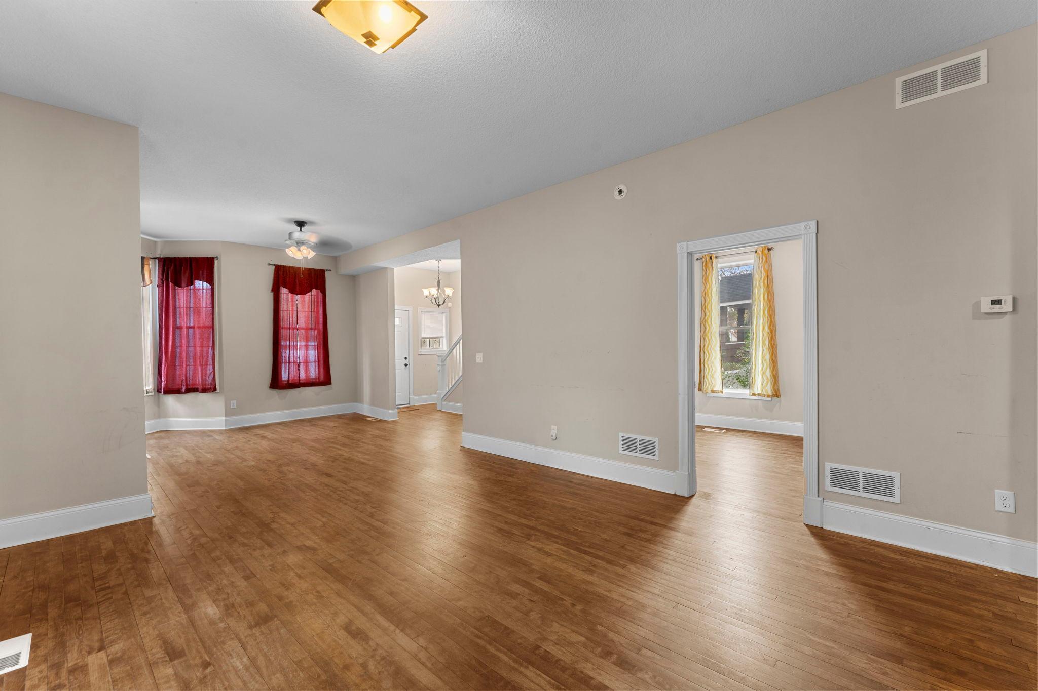 View of Residential at 989 Burr Street, Saint Paul MN 55130, Saint Paul (9 of 52) - Mike Wilen | Minnesota Team Real Estate