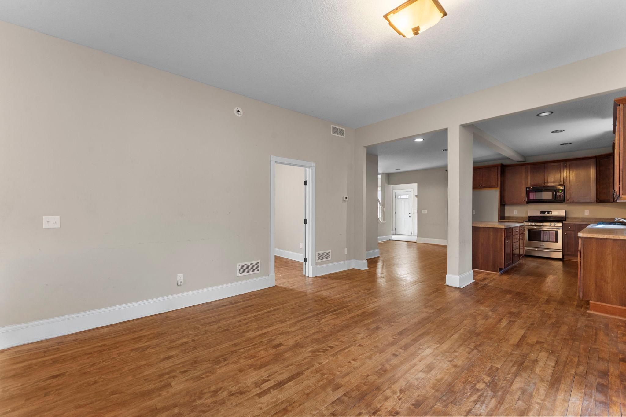 View of Residential at 989 Burr Street, Saint Paul MN 55130, Saint Paul (13 of 52) - Mike Wilen | Minnesota Team Real Estate