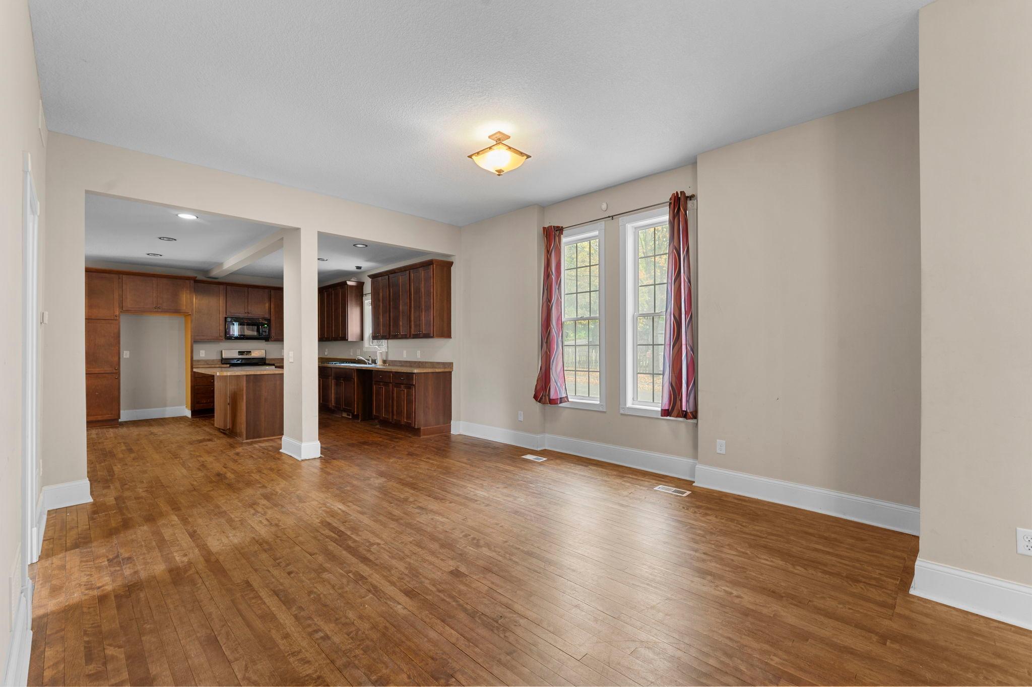 View of Residential at 989 Burr Street, Saint Paul MN 55130, Saint Paul (21 of 52) - Mike Wilen | Minnesota Team Real Estate