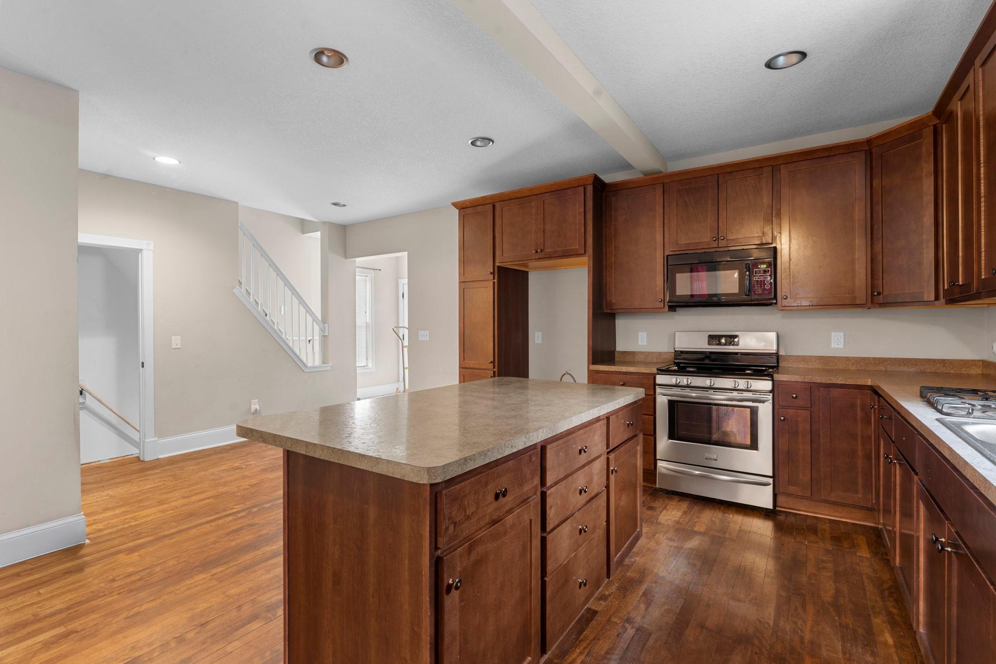 View of Residential at 989 Burr Street, Saint Paul MN 55130, Saint Paul (18 of 52) - Mike Wilen | Minnesota Team Real Estate