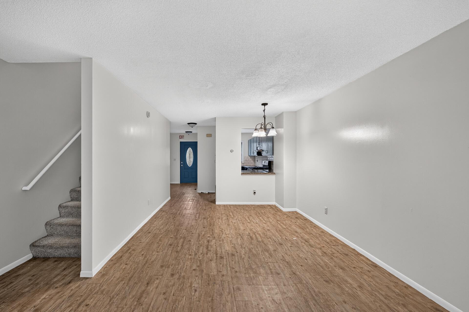 View of Residential at 2445 Elliot Avenue, Minneapolis MN 55404, Minneapolis (9 of 31) - Mike Wilen | Minnesota Team Real Estate