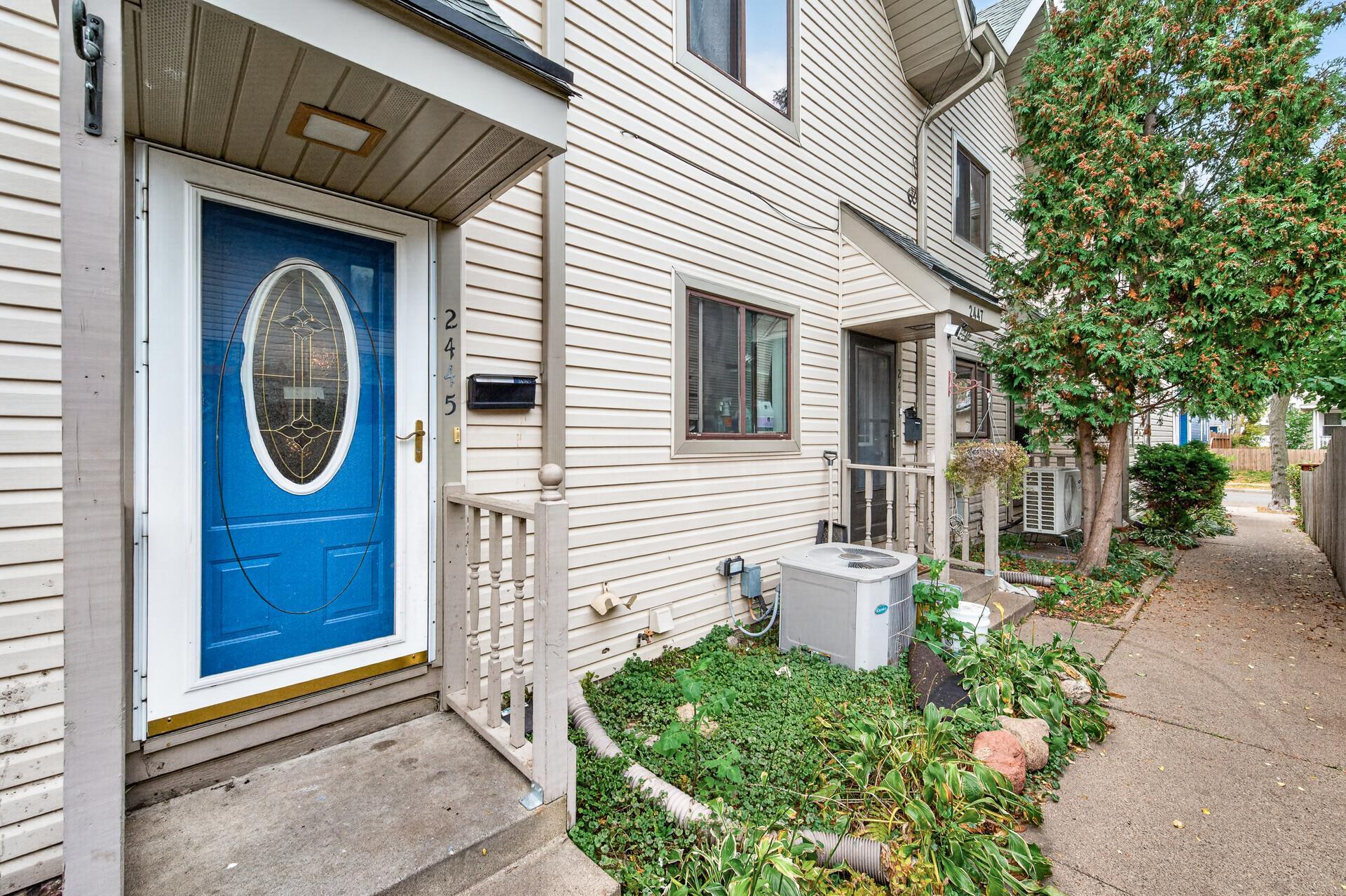 View of Residential at 2445 Elliot Avenue, Minneapolis MN 55404, Minneapolis (5 of 31) - Mike Wilen | Minnesota Team Real Estate
