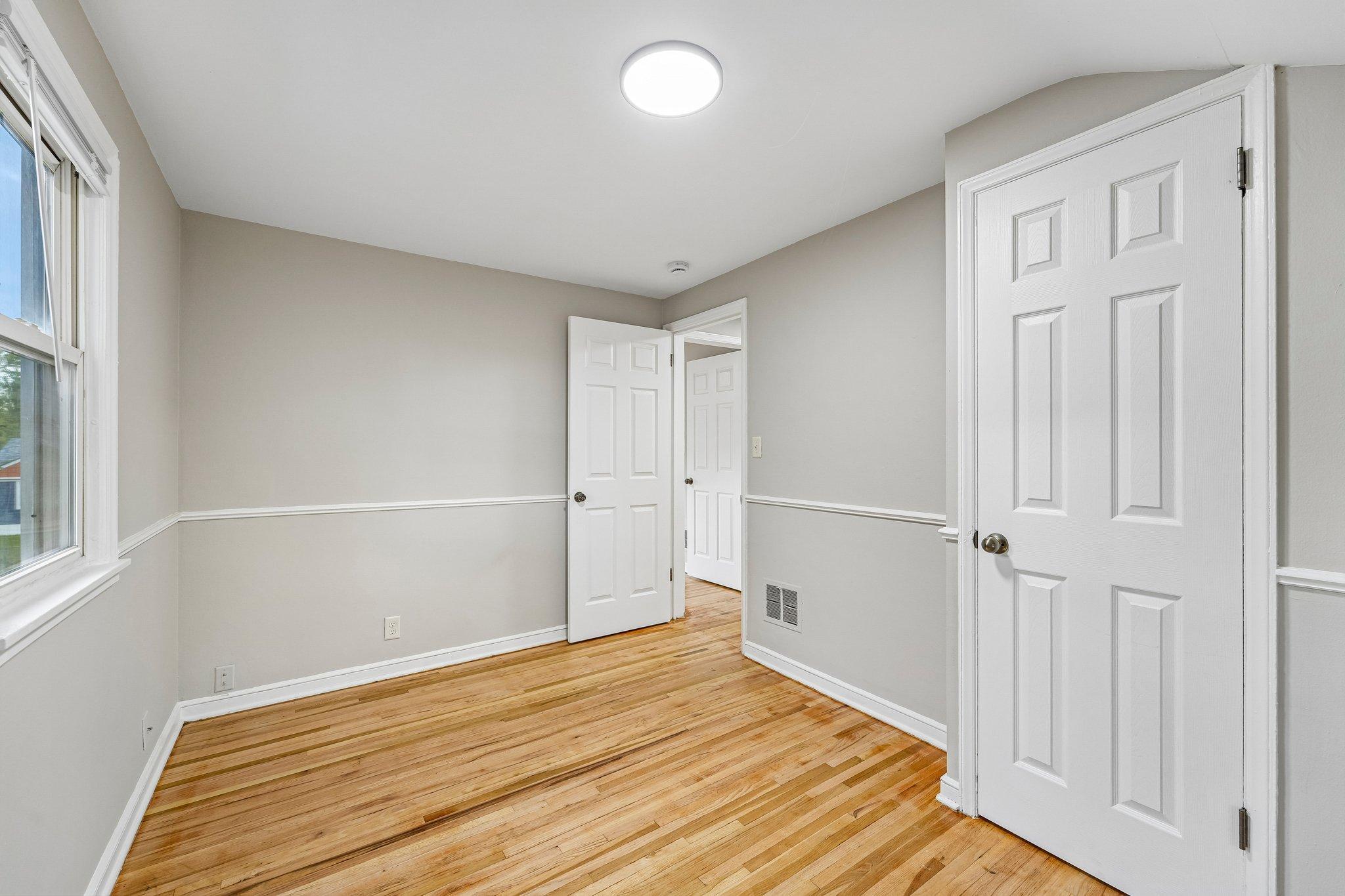 View of Residential Income at 5036 6th Street, Minneapolis MN 55430, Minneapolis (22 of 64) - Mike Wilen | Minnesota Team Real Estate