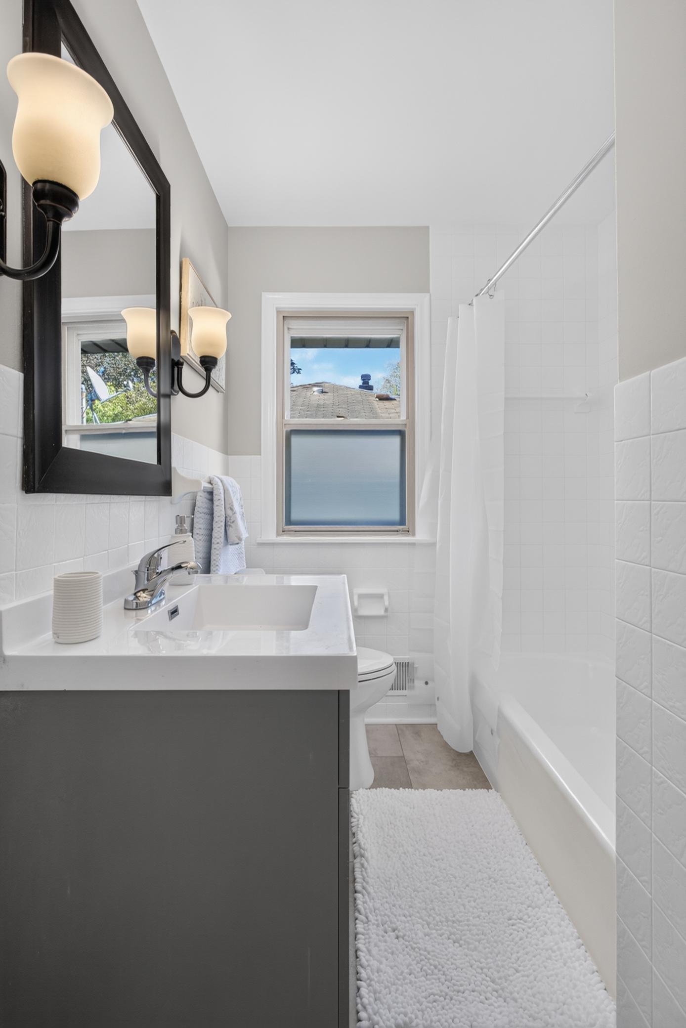 View of Residential at 1031 Bayard Avenue, Saint Paul MN 55102, Saint Paul (18 of 32) - Mike Wilen | Minnesota Team Real Estate