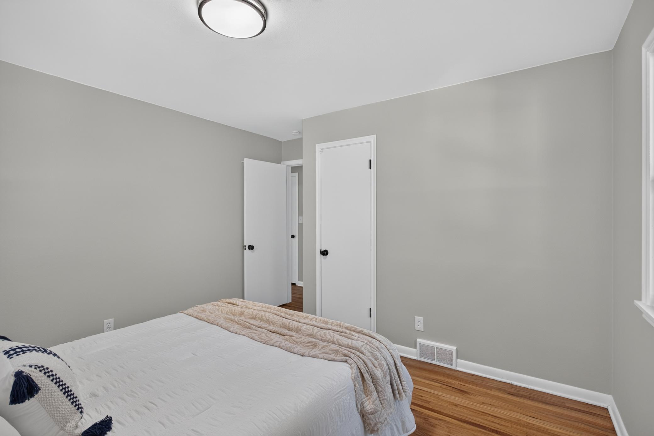 View of Residential at 1031 Bayard Avenue, Saint Paul MN 55102, Saint Paul (12 of 32) - Mike Wilen | Minnesota Team Real Estate