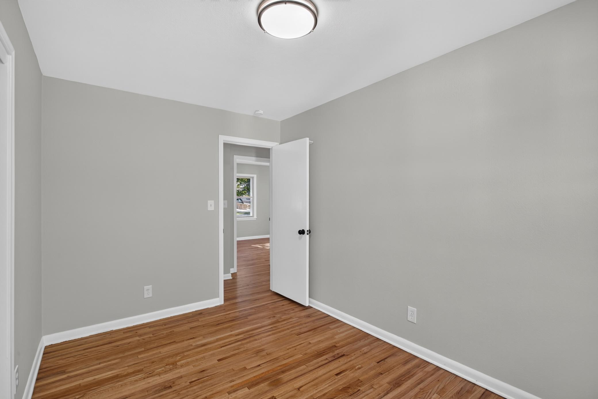 View of Residential at 1031 Bayard Avenue, Saint Paul MN 55102, Saint Paul (14 of 32) - Mike Wilen | Minnesota Team Real Estate