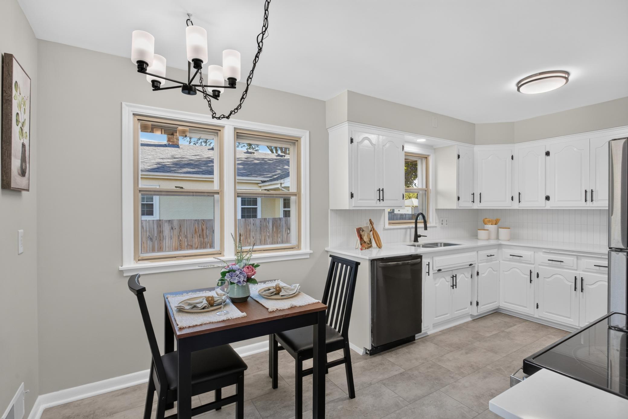 View of Residential at 1031 Bayard Avenue, Saint Paul MN 55102, Saint Paul (10 of 32) - Mike Wilen | Minnesota Team Real Estate