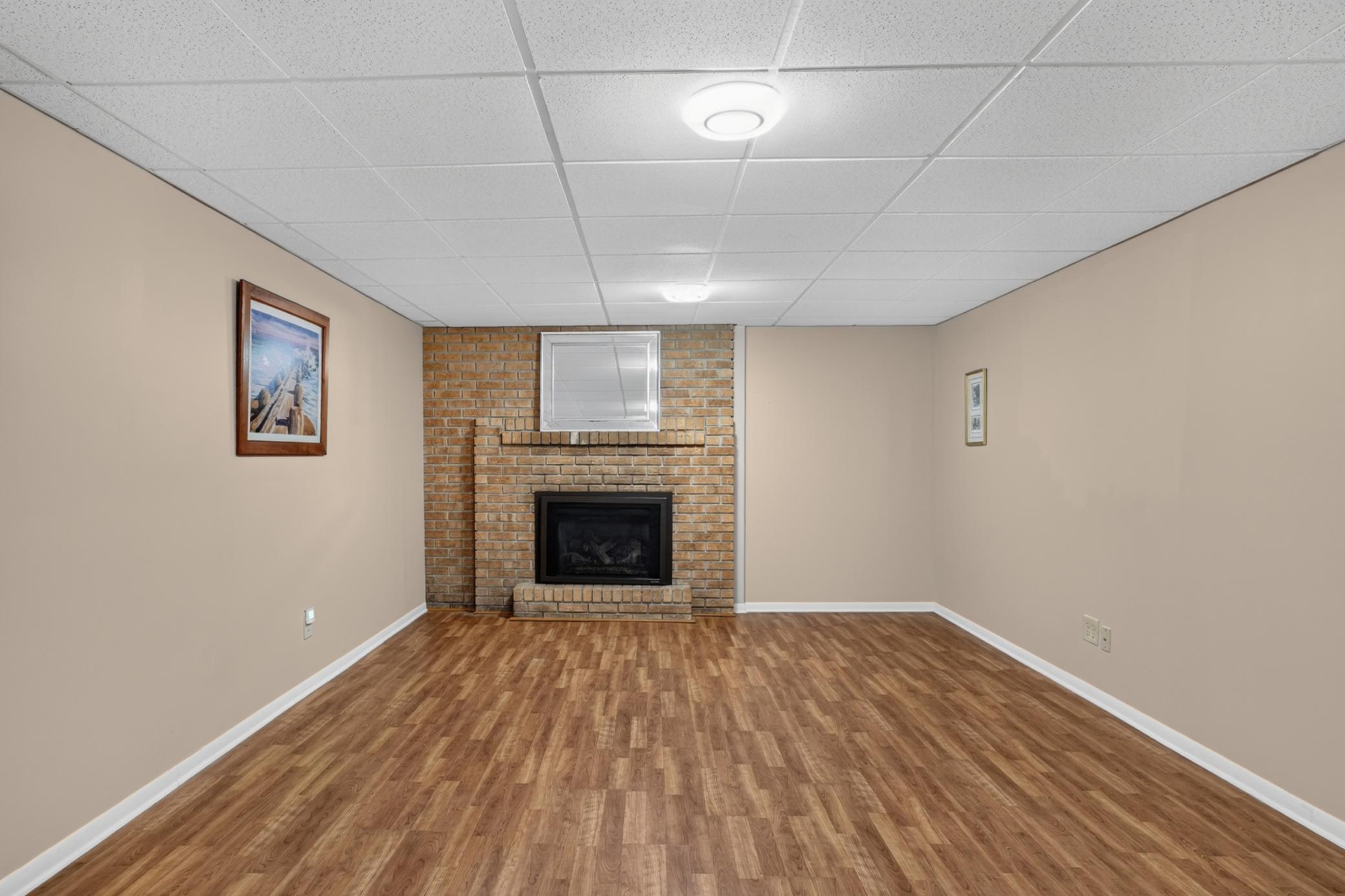 View of Residential at 5615 Dale Avenue, Edina MN 55436, Edina (33 of 46) - Mike Wilen | Minnesota Team Real Estate
