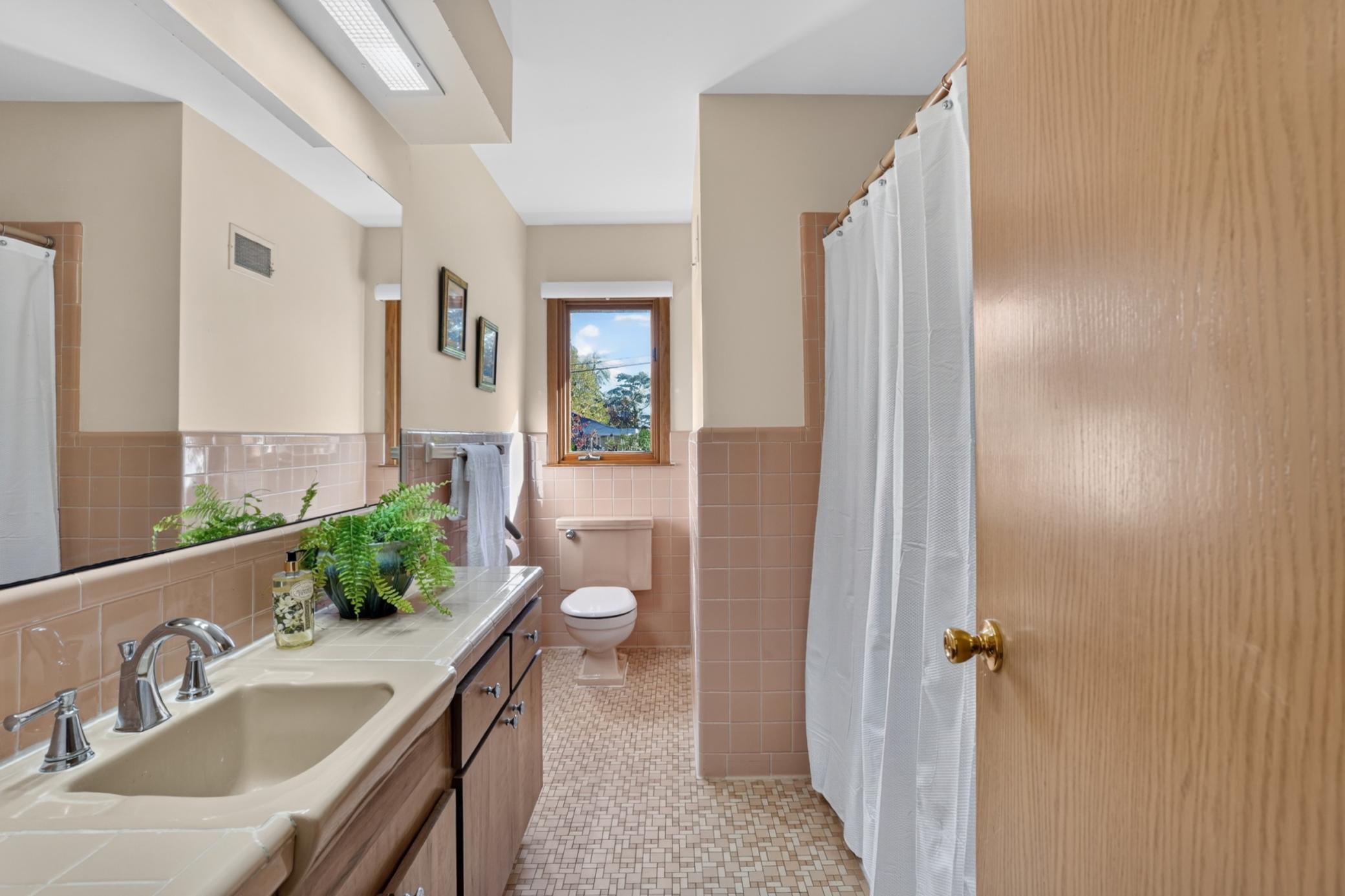 View of Residential at 5615 Dale Avenue, Edina MN 55436, Edina (22 of 46) - Mike Wilen | Minnesota Team Real Estate