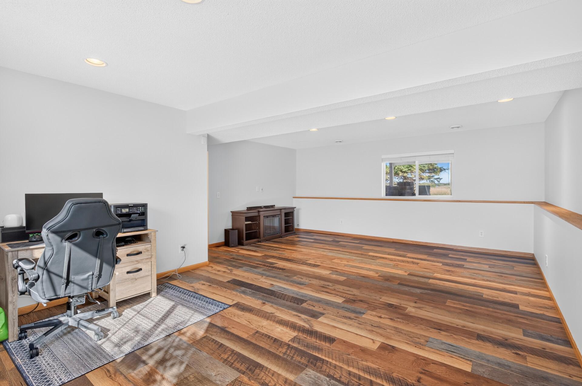 View of Residential at 911 Cobblestone Lane, Belle Plaine MN 56011, Belle Plaine (37 of 53) - Mike Wilen | Minnesota Team Real Estate