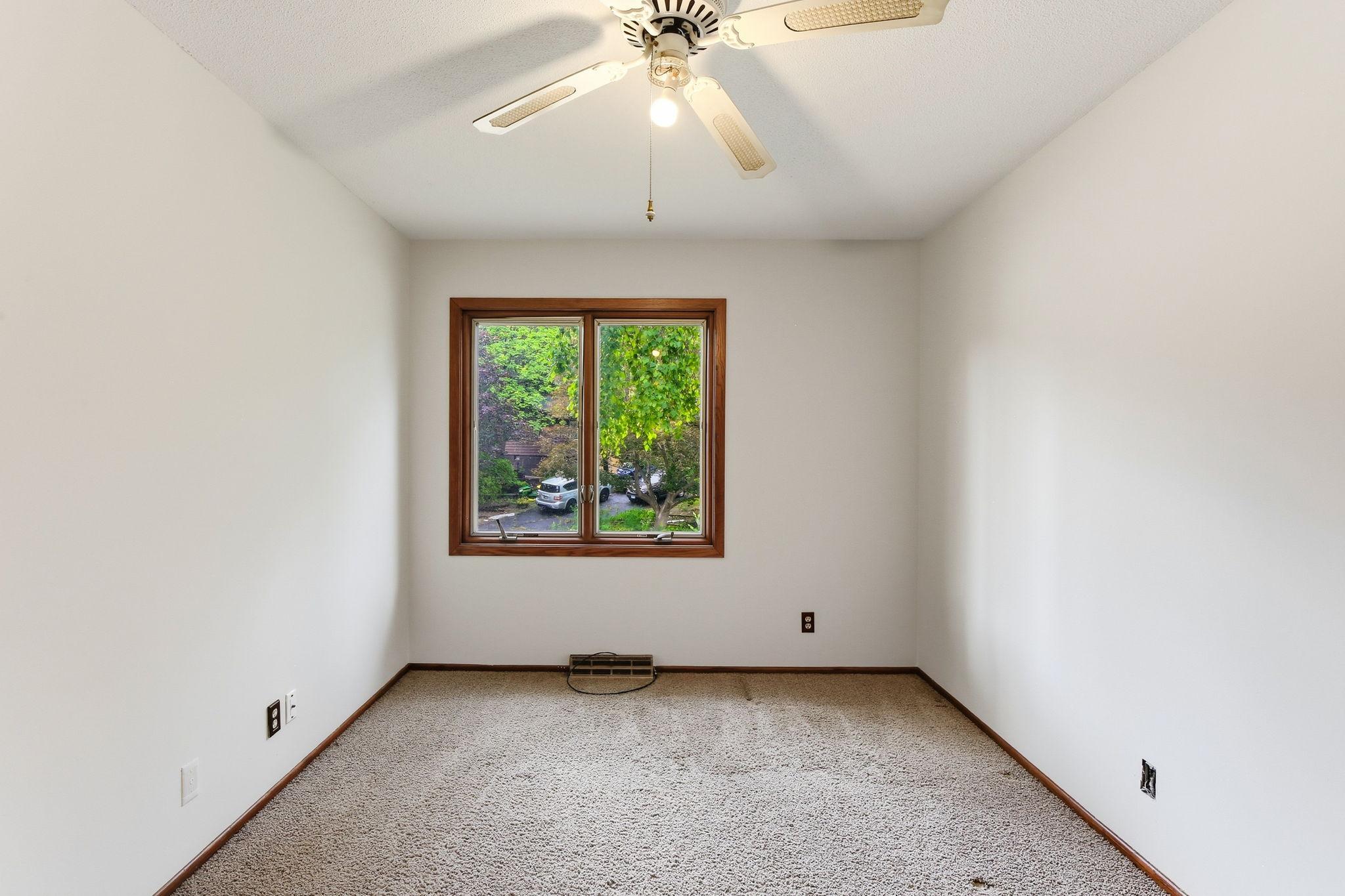 View of Residential at 13121 Upton Avenue, Burnsville MN 55337, Burnsville (16 of 31) - Mike Wilen | Minnesota Team Real Estate