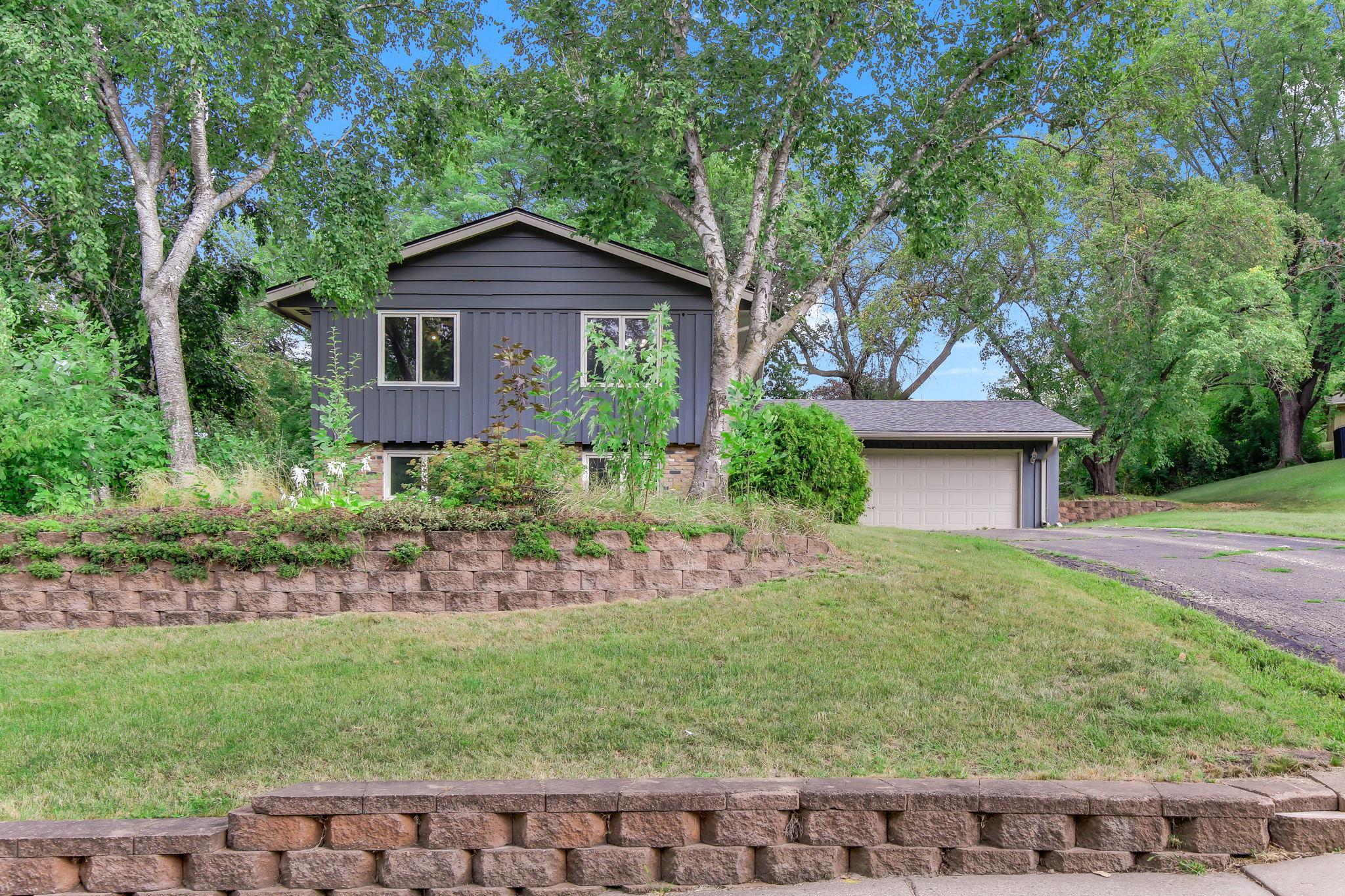 View of Residential at 13121 Upton Avenue, Burnsville MN 55337, Burnsville (27 of 31) - Mike Wilen | Minnesota Team Real Estate