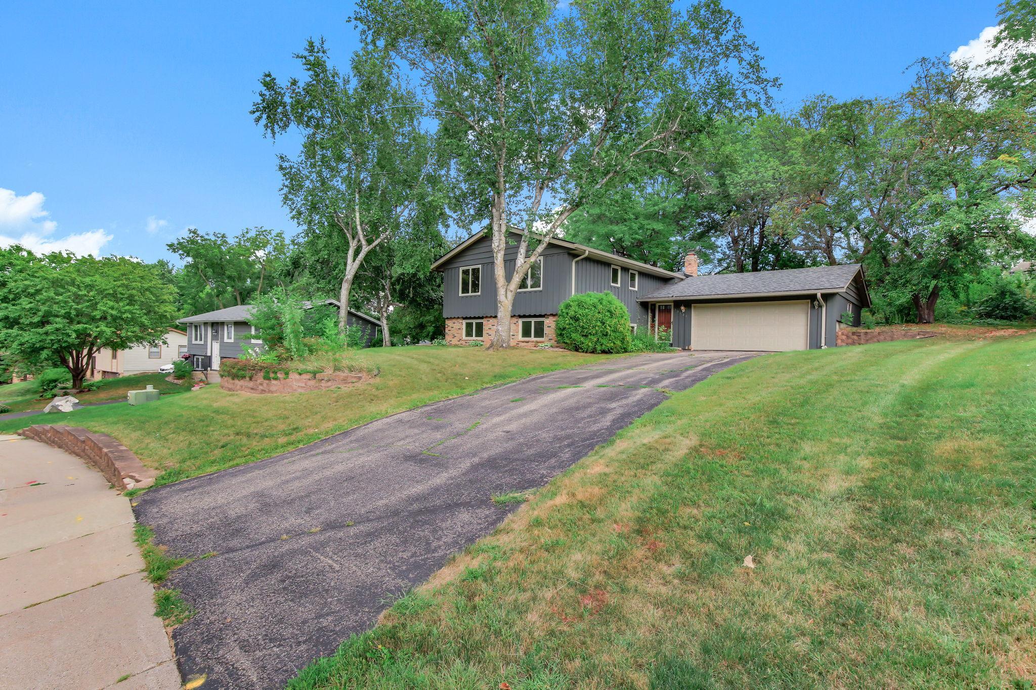 View of Residential at 13121 Upton Avenue, Burnsville MN 55337, Burnsville (28 of 31) - Mike Wilen | Minnesota Team Real Estate