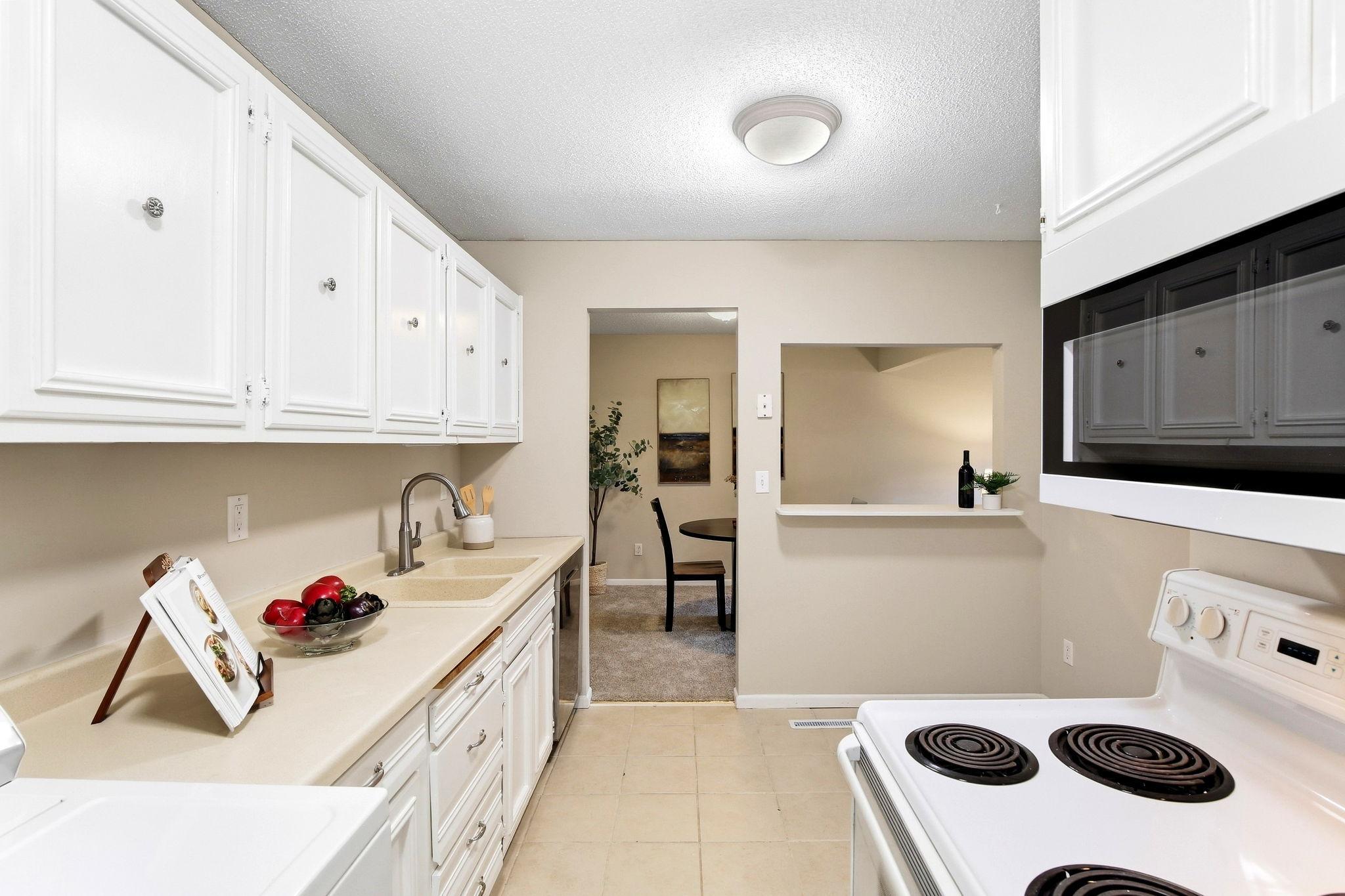 View of Residential at 1207 Trailwood, Hopkins MN 55343, Hopkins (10 of 29) - Mike Wilen | Minnesota Team Real Estate