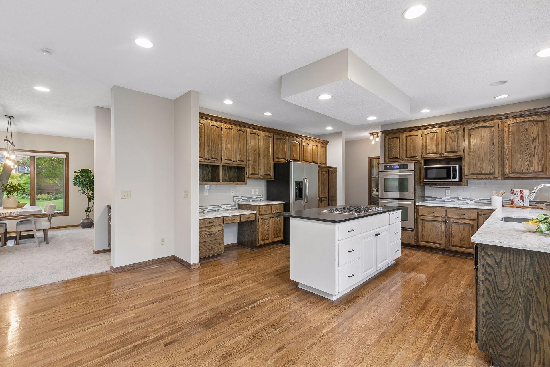 View of Residential at 12708 Diamond Drive, Burnsville MN 55337, Burnsville (13 of 68) - Mike Wilen | Minnesota Team Real Estate