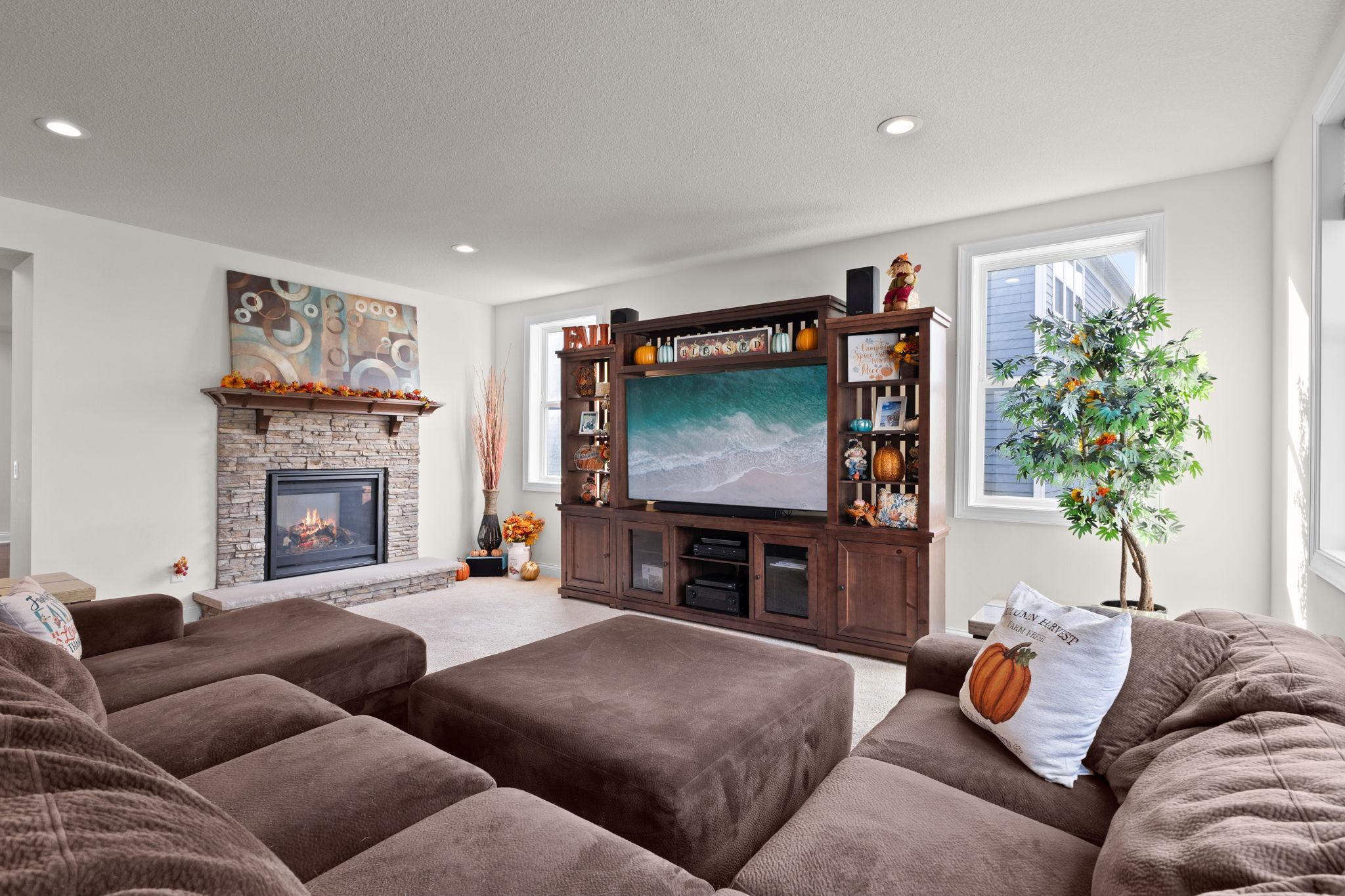 View of Residential at 1540 Deephaven Drive, Woodbury MN 55129, Woodbury (9 of 55) - Mike Wilen | Minnesota Team Real Estate