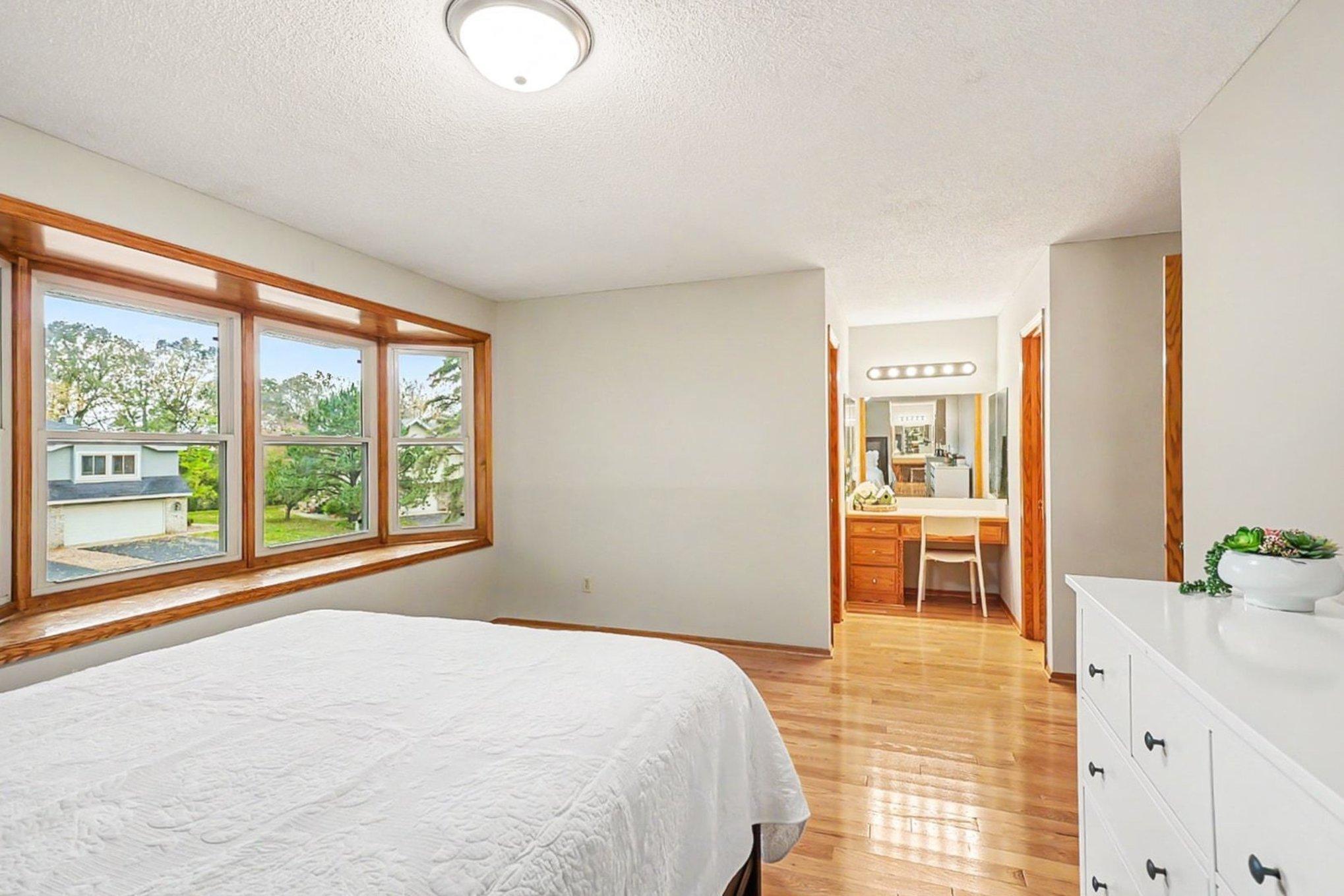 View of Residential at 6610 Falstaff Road, Woodbury MN 55125, Woodbury (10 of 23) - Mike Wilen | Minnesota Team Real Estate