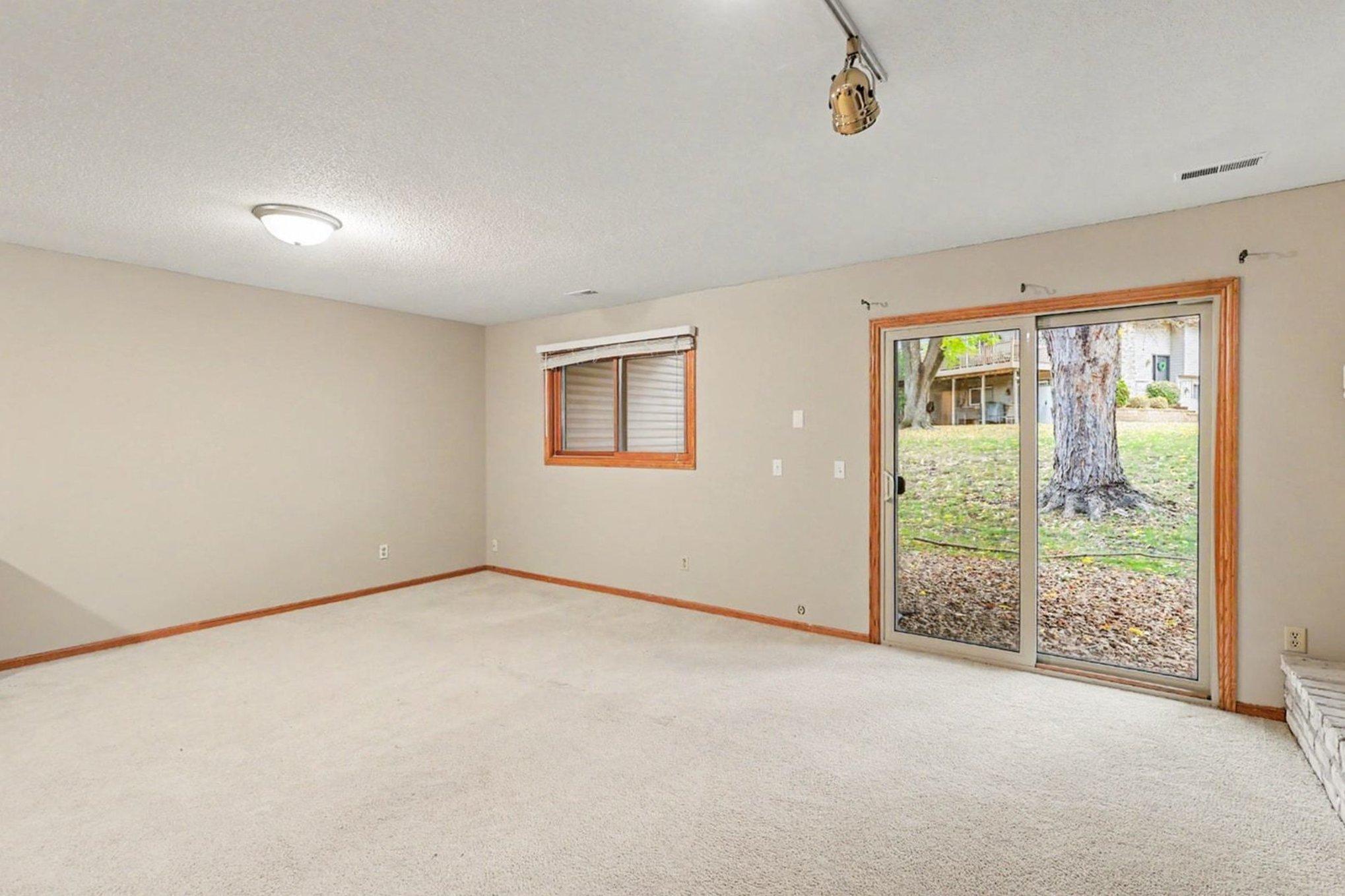 View of Residential at 6610 Falstaff Road, Woodbury MN 55125, Woodbury (17 of 23) - Mike Wilen | Minnesota Team Real Estate
