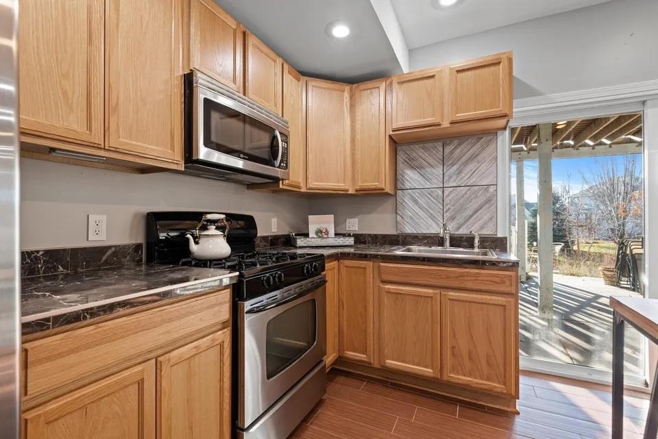 View of Residential at 10948 Eagle View Circle, Woodbury MN 55129, Woodbury (26 of 34) - Mike Wilen | Minnesota Team Real Estate