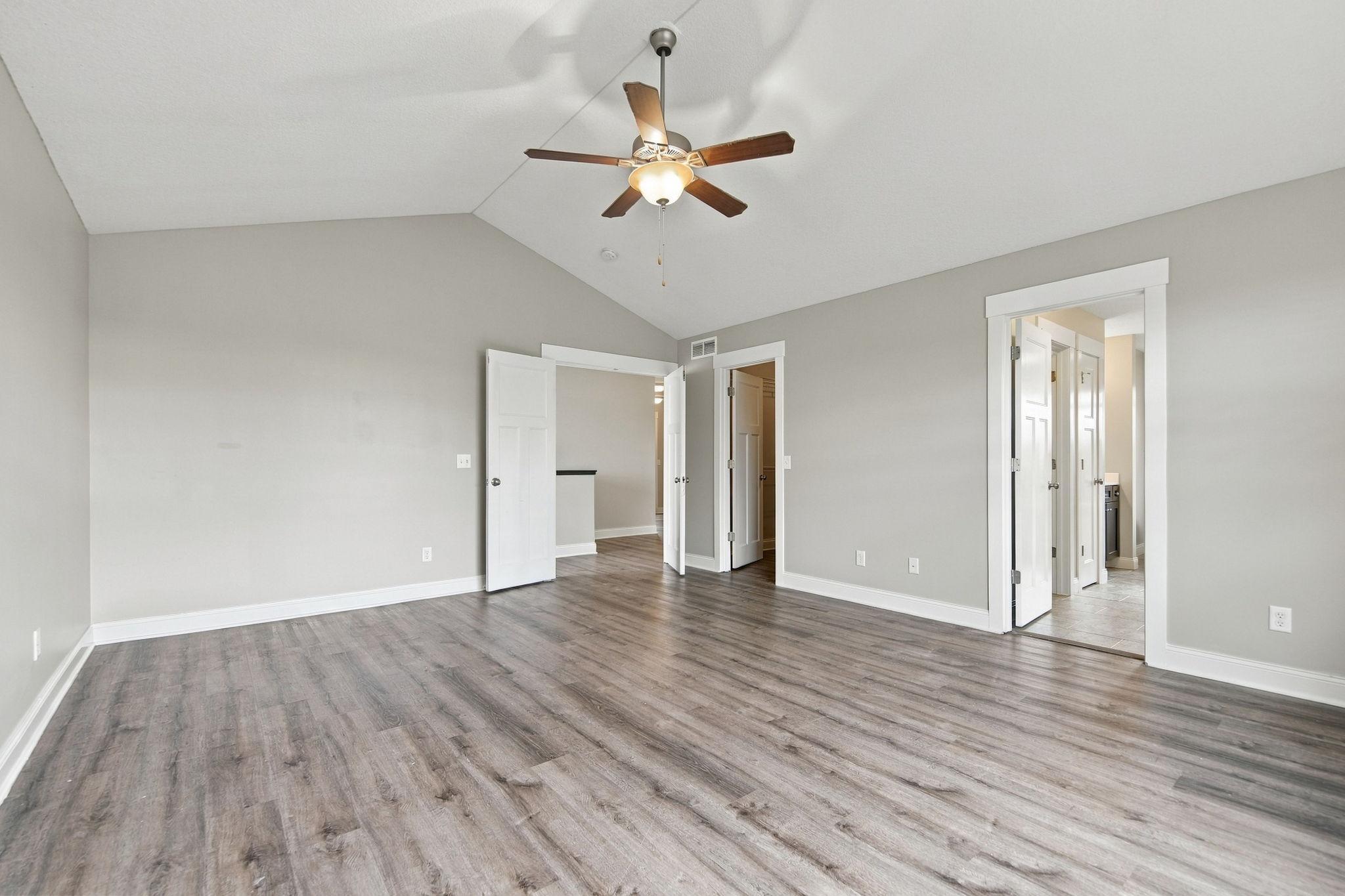 View of Residential at 19317 Hilldale Avenue, Lakeville MN 55044, Lakeville (29 of 50) - Mike Wilen | Minnesota Team Real Estate