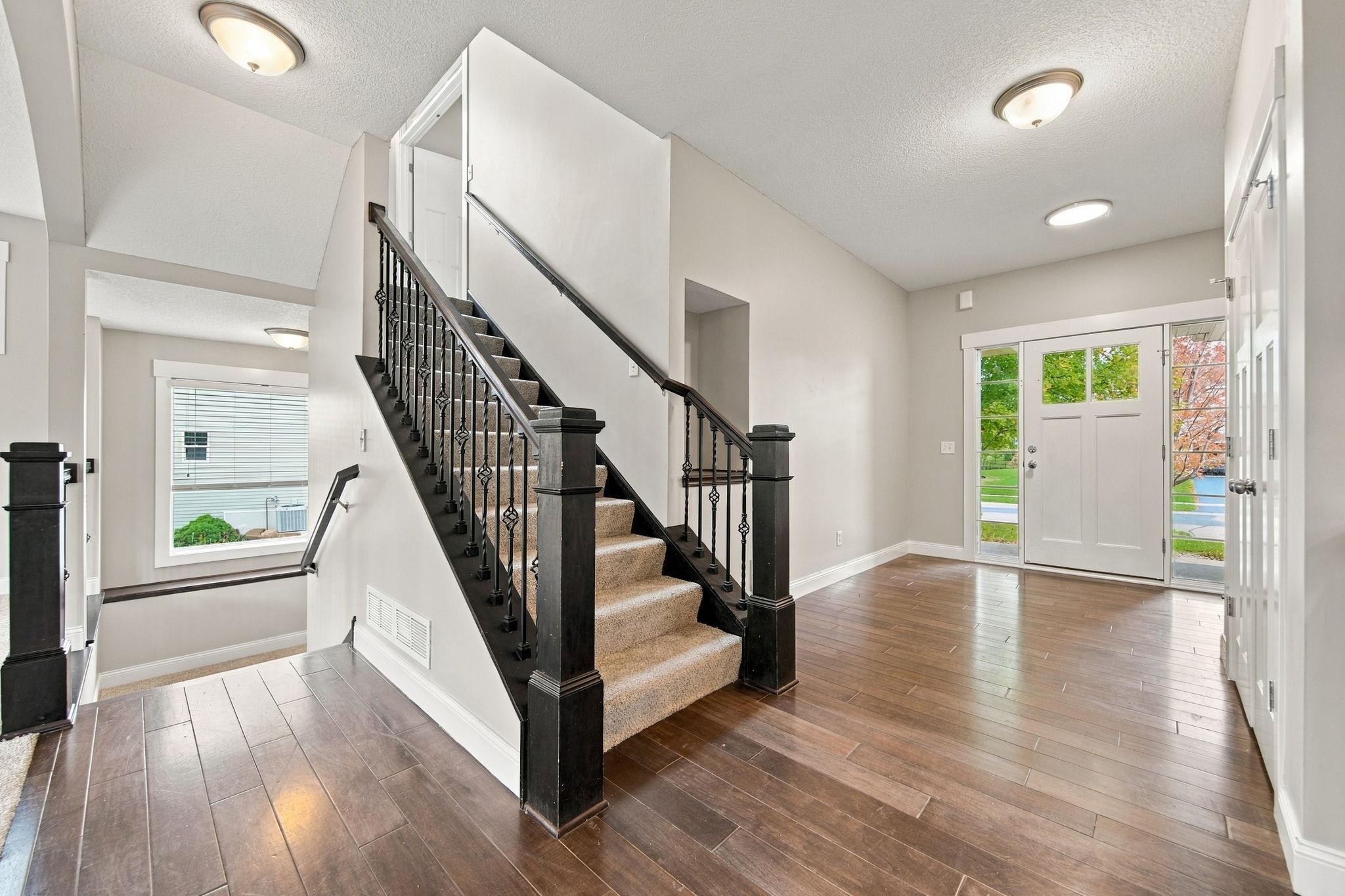 View of Residential at 19317 Hilldale Avenue, Lakeville MN 55044, Lakeville (11 of 105) - Mike Wilen | Minnesota Team Real Estate