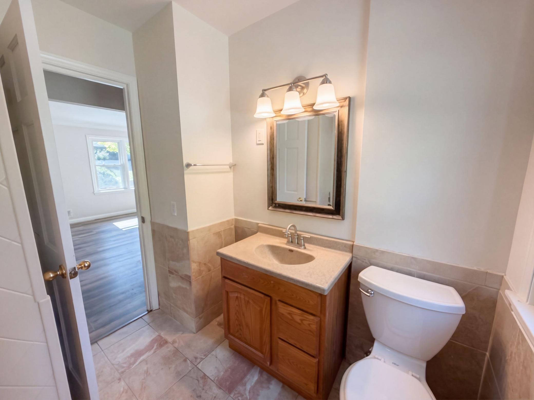 View of Residential at 2517 Nokomis Avenue, Saint Paul MN 55119, Saint Paul (16 of 28) - Mike Wilen | Minnesota Team Real Estate