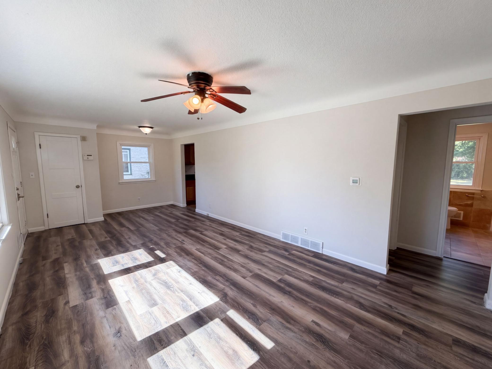View of Residential at 2517 Nokomis Avenue, Saint Paul MN 55119, Saint Paul (8 of 28) - Mike Wilen | Minnesota Team Real Estate