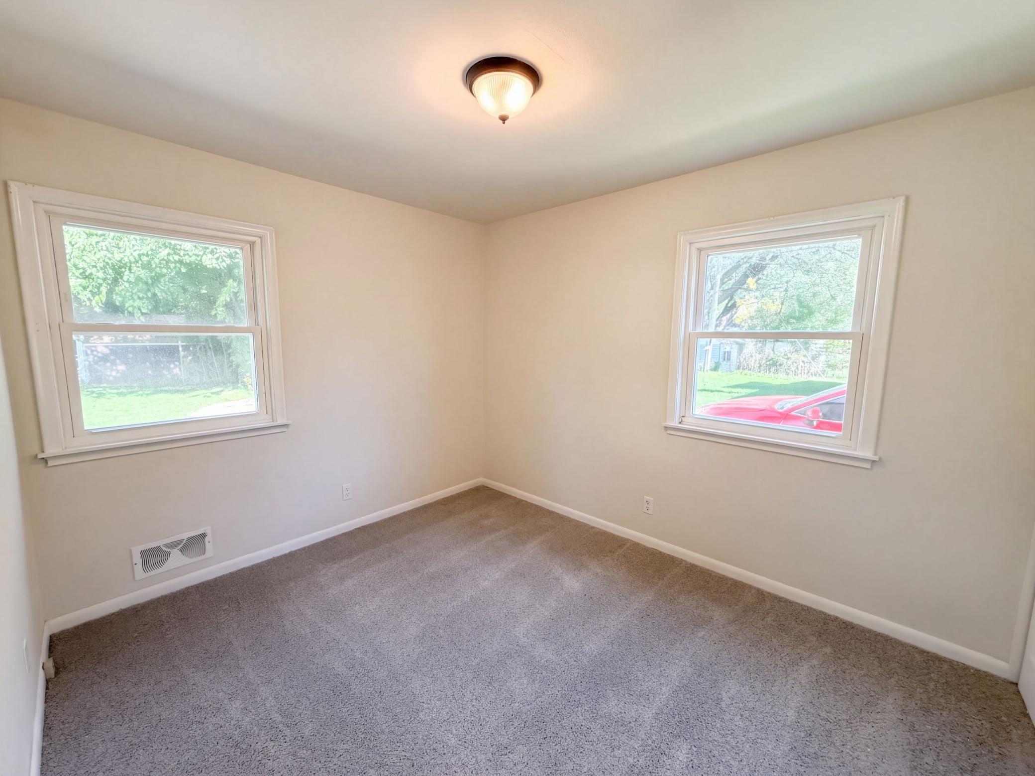 View of Residential at 2517 Nokomis Avenue, Saint Paul MN 55119, Saint Paul (4 of 28) - Mike Wilen | Minnesota Team Real Estate
