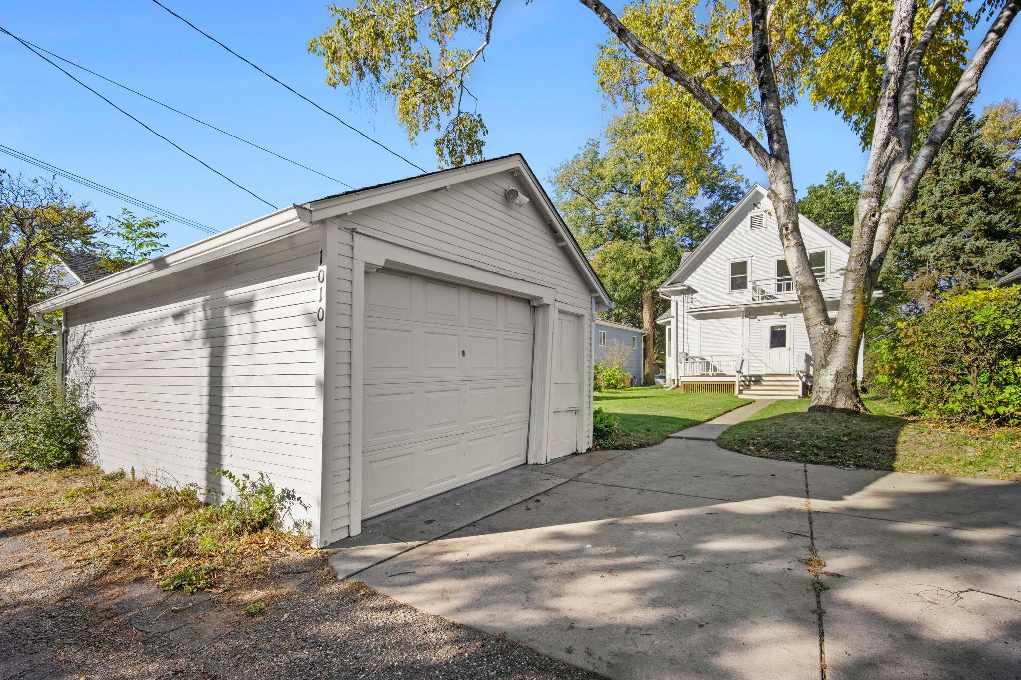 View of Residential at 1010 Jenks Avenue, Saint Paul MN 55106, Saint Paul (51 of 56) - Mike Wilen | Minnesota Team Real Estate