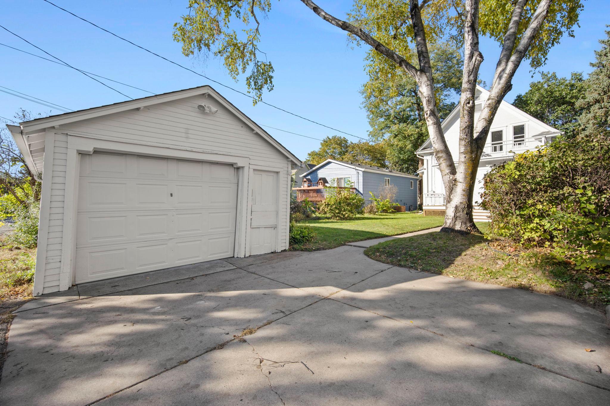 View of Residential at 1010 Jenks Avenue, Saint Paul MN 55106, Saint Paul (47 of 56) - Mike Wilen | Minnesota Team Real Estate