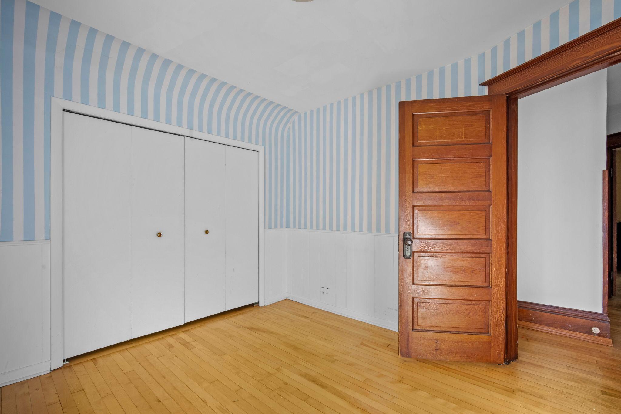 View of Residential at 1010 Jenks Avenue, Saint Paul MN 55106, Saint Paul (35 of 56) - Mike Wilen | Minnesota Team Real Estate