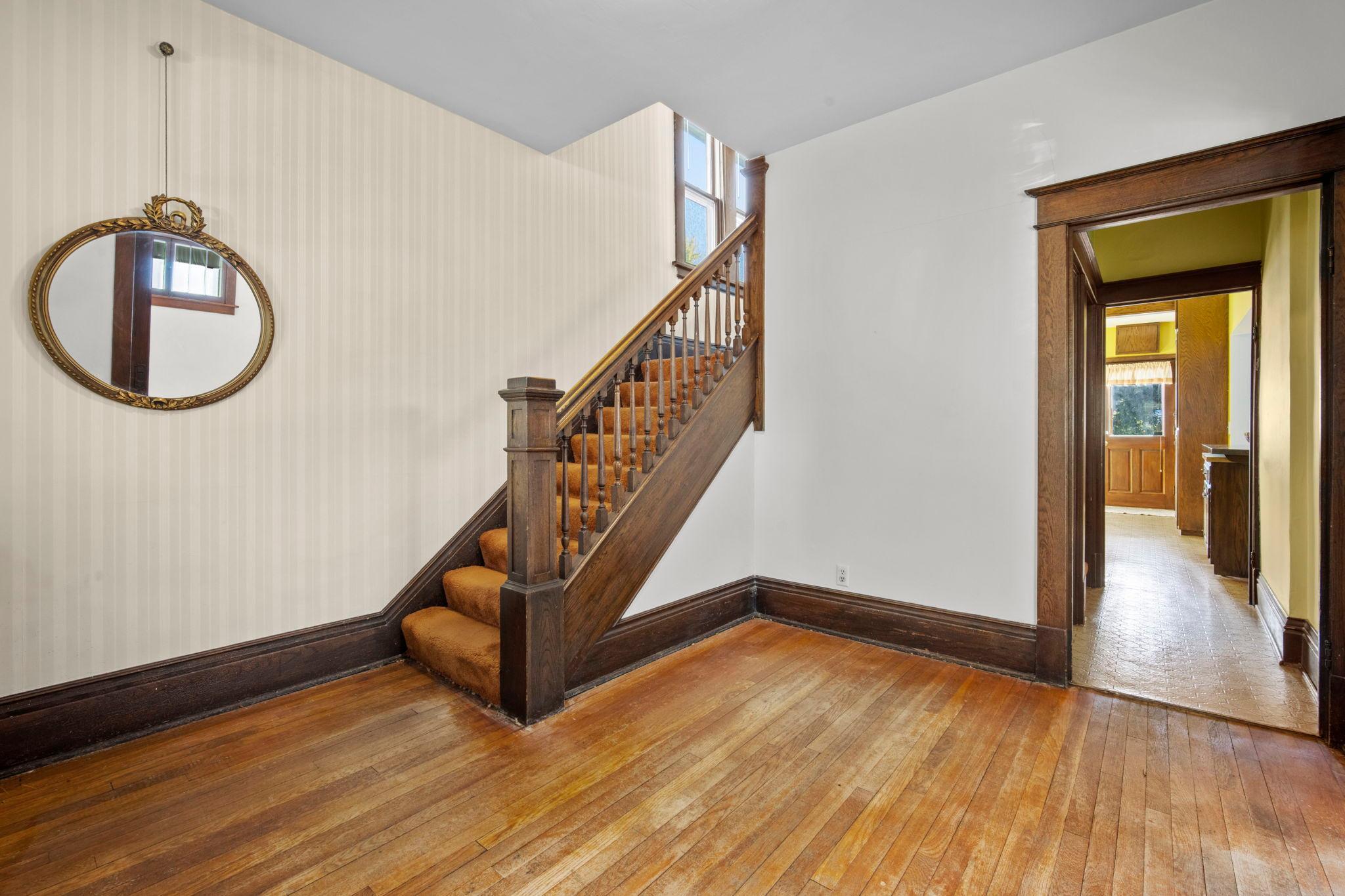 View of Residential at 1010 Jenks Avenue, Saint Paul MN 55106, Saint Paul (6 of 56) - Mike Wilen | Minnesota Team Real Estate